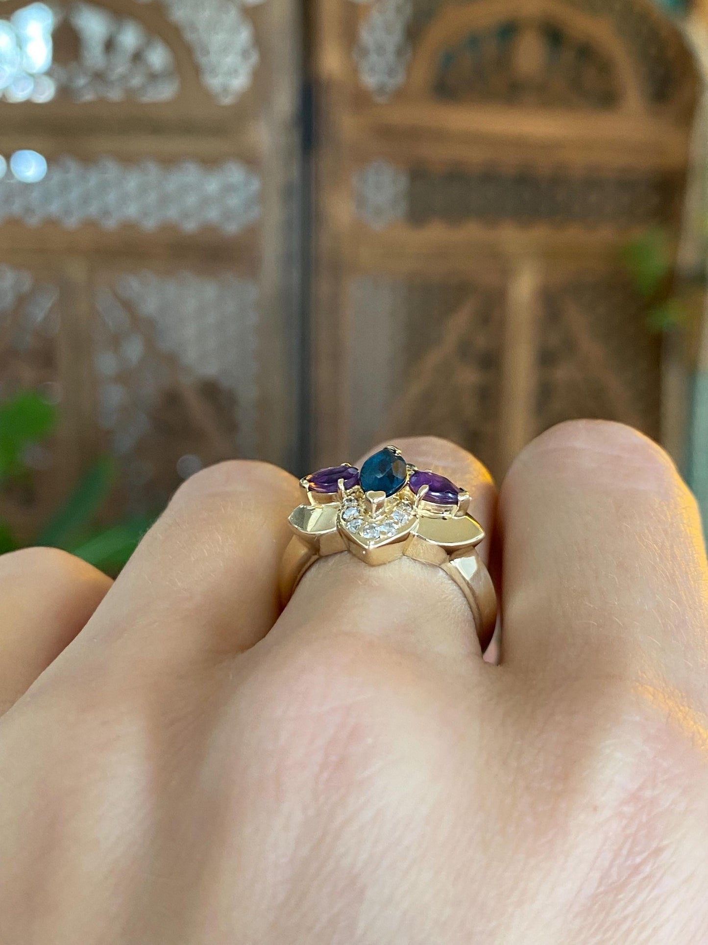 Vintage Solid 14k Yellow Gold Diamond Amethyst Blue Spinel Ring - Size 6