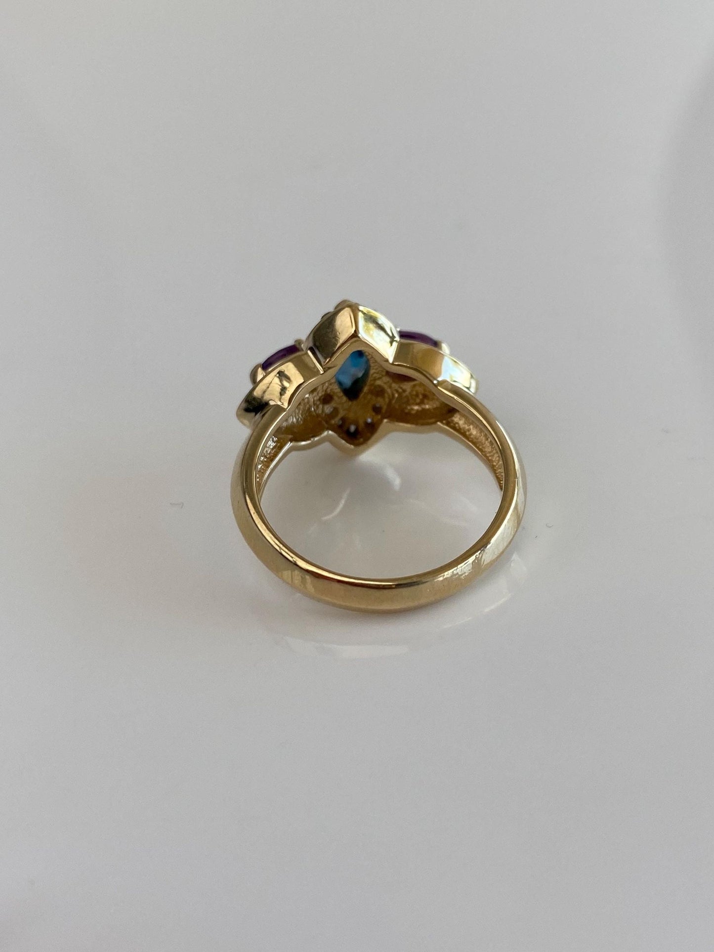 Vintage Solid 14k Yellow Gold Diamond Amethyst Blue Spinel Ring - Size 6