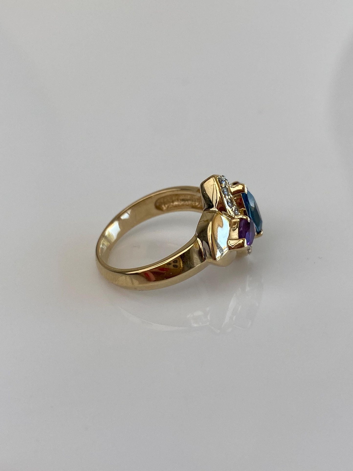 Vintage Solid 14k Yellow Gold Diamond Amethyst Blue Spinel Ring - Size 6