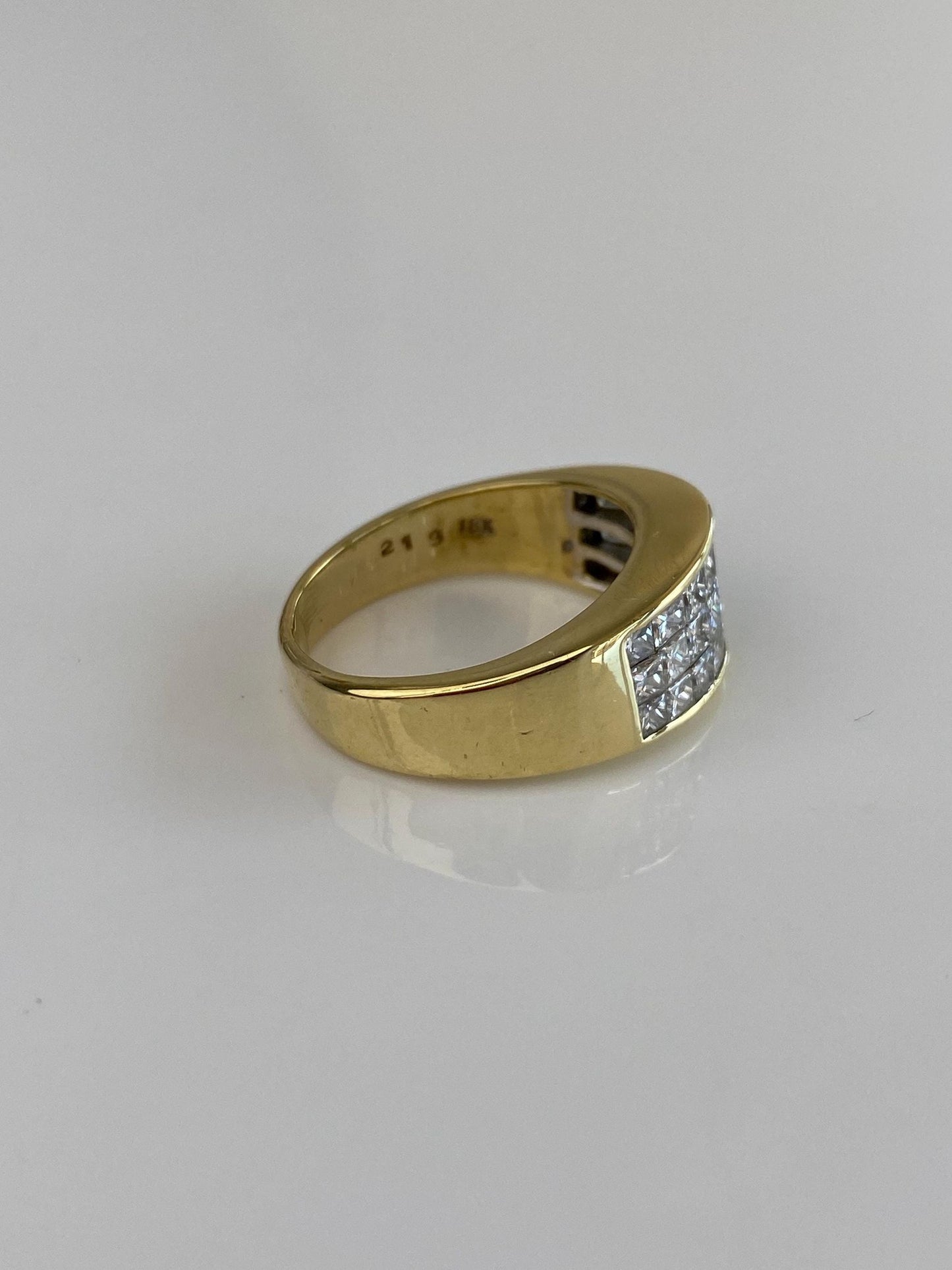 Vintage Solid 18k Yellow Gold Princess Cut Diamond Ring Band - Size 7.25