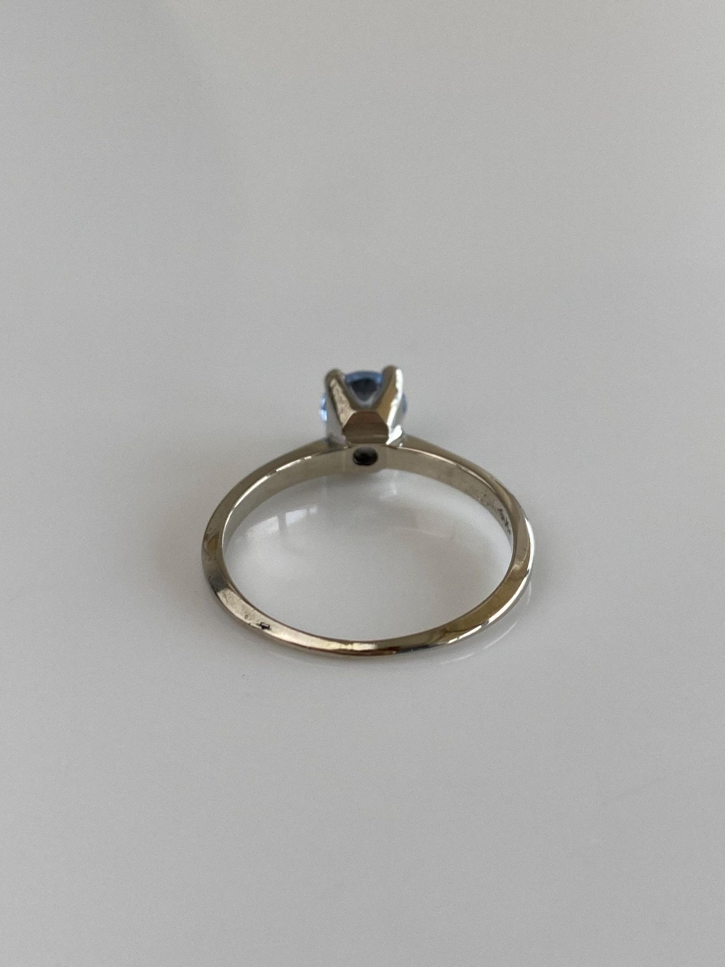 Vintage Solid 10k White Gold Aquamarine Ring - Size 6.25