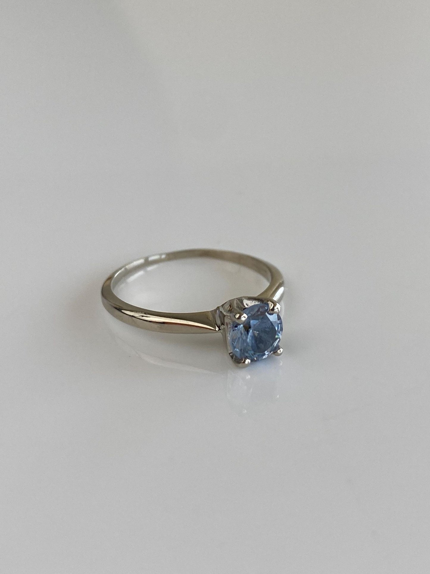 Vintage Solid 10k White Gold Aquamarine Ring - Size 6.25