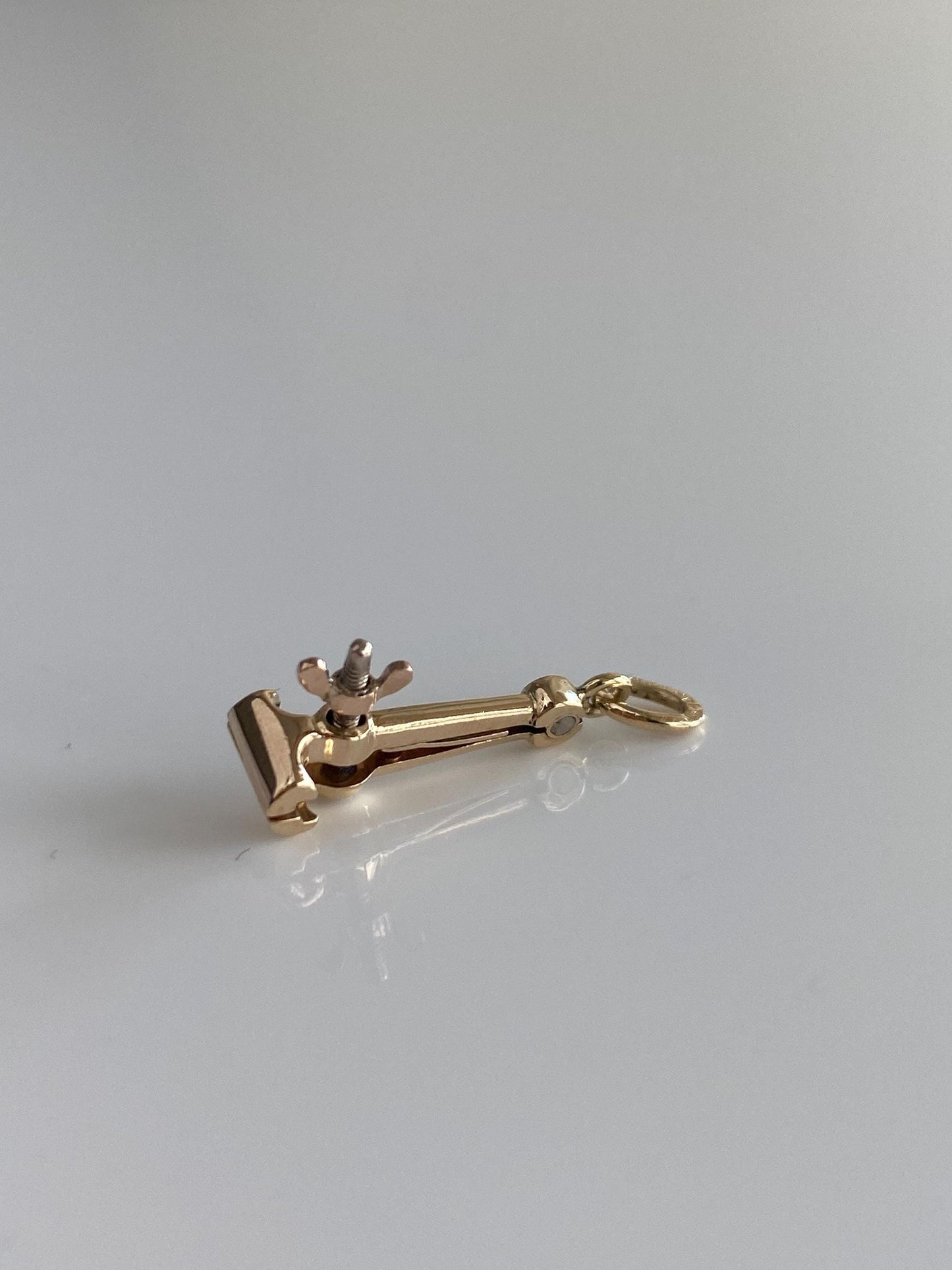 Vintage 9k Yellow Gold Articulated Vice Charm