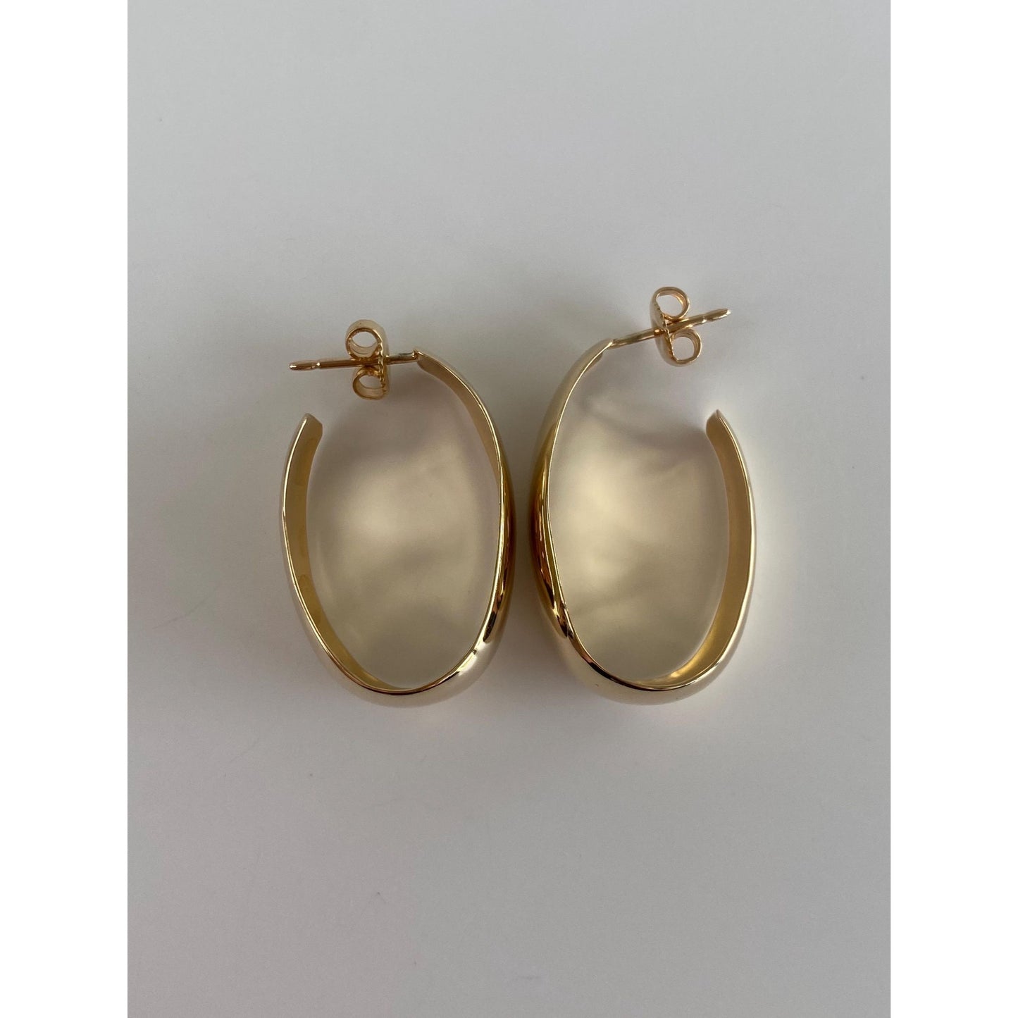 Vintage Solid 14k Yellow Gold Tapered Oval Hoop Earrings