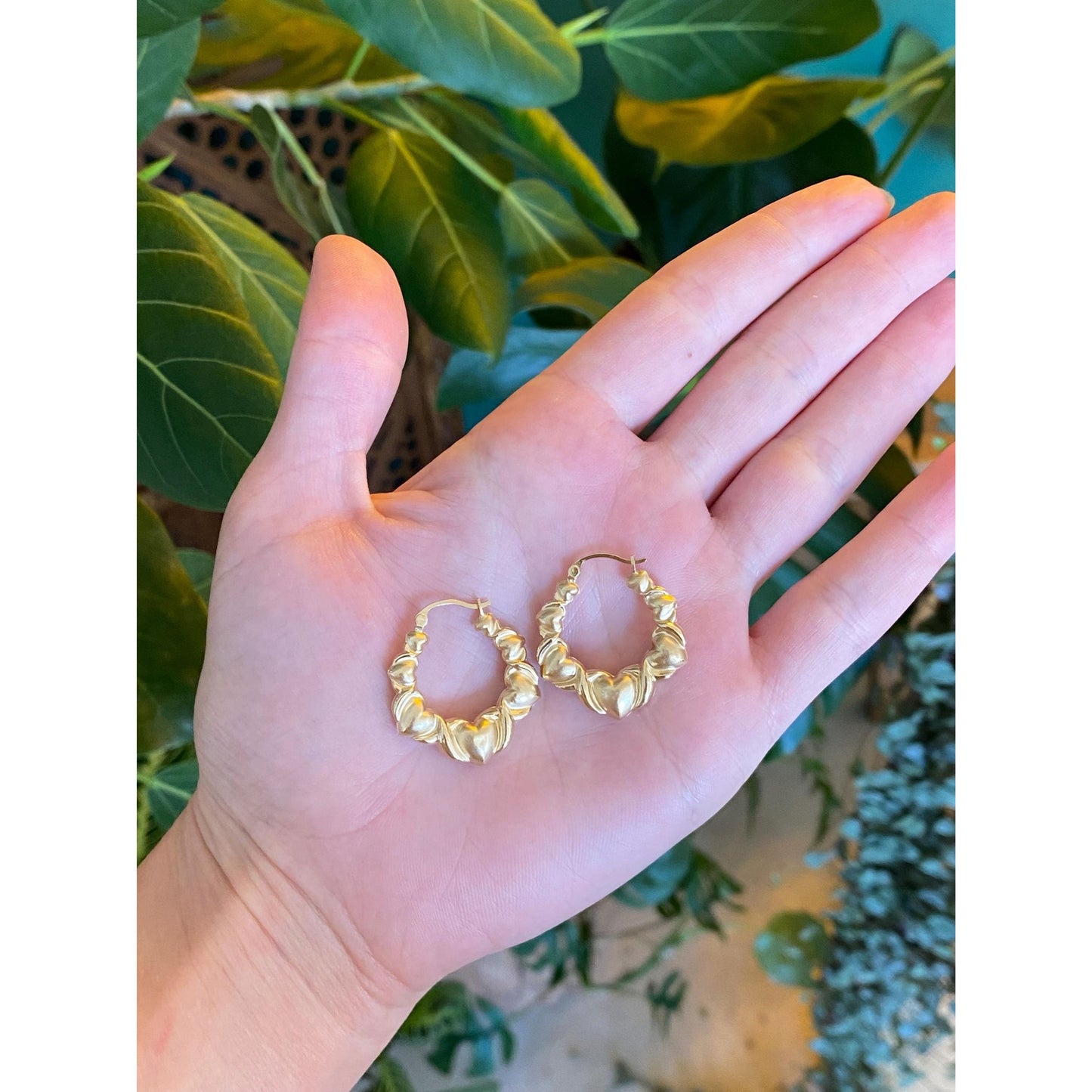 Vintage 14k Yellow Gold Hearts Hoop Earrings