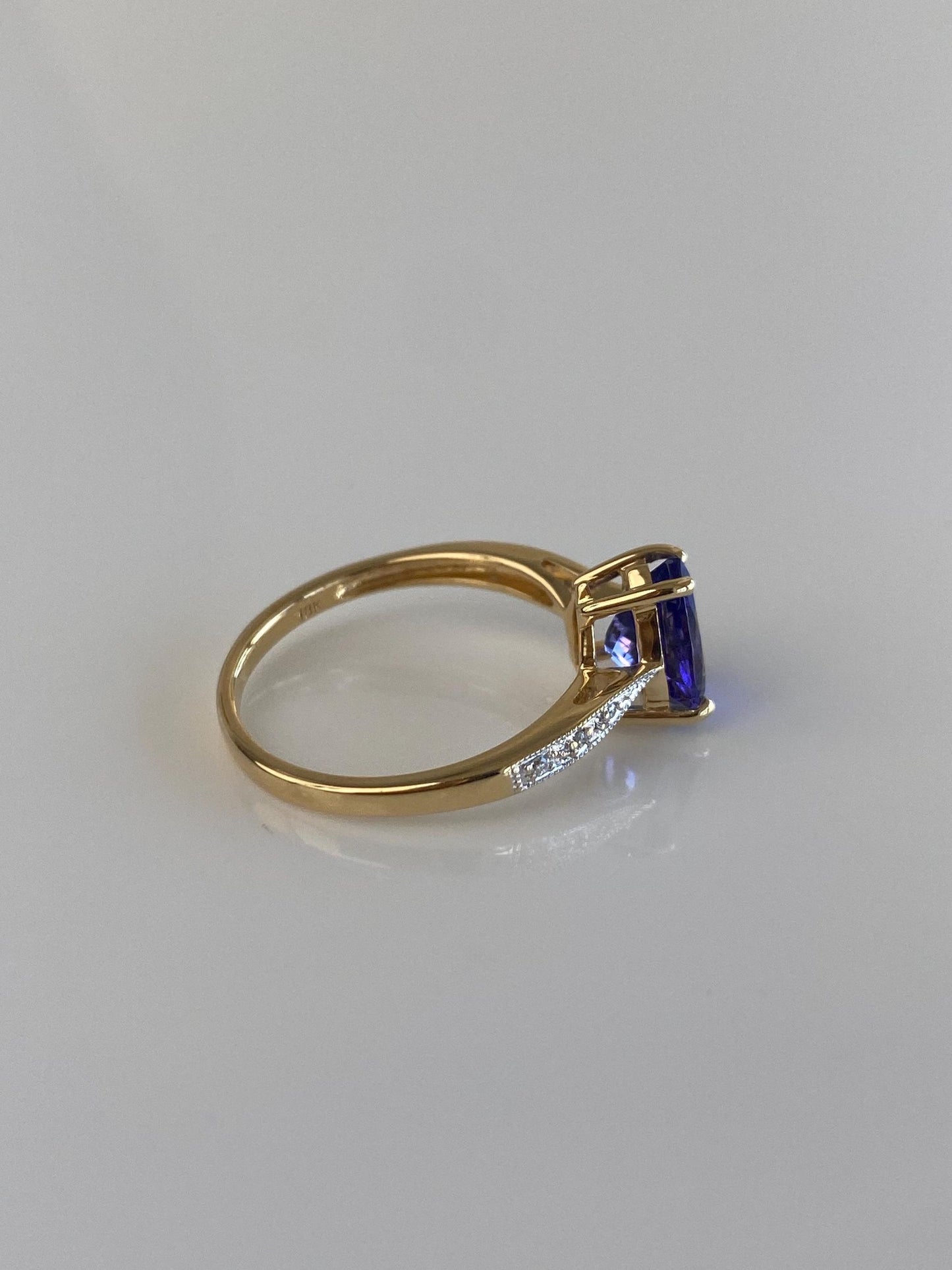 Solid 18k Yellow Gold Diamond Tanzanite Teardrop Ring - Size 7
