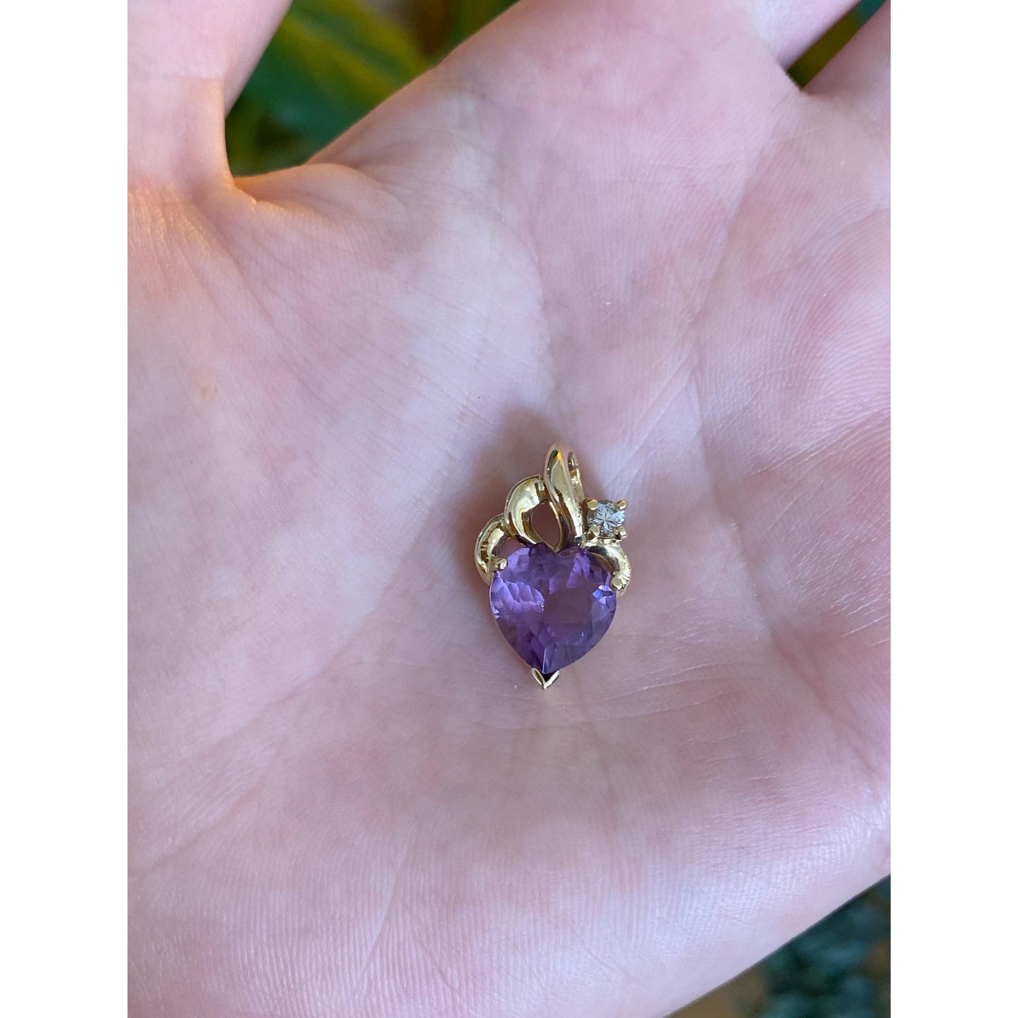 Vintage Solid 10k Yellow Gold Clear Sapphire Amethyst Heart Charm