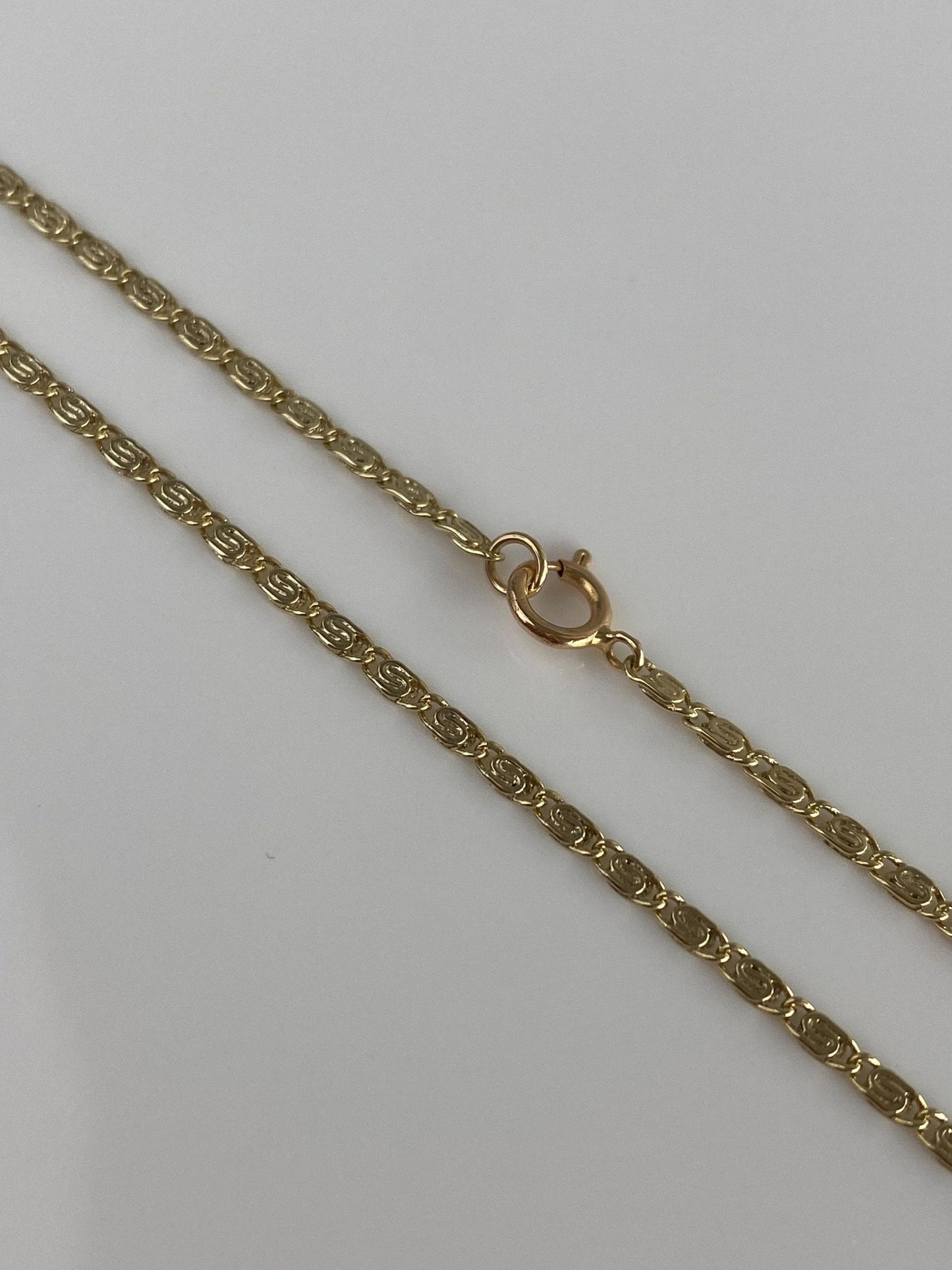 Vintage Solid 14k Yellow Gold Spiral Link Chain Necklace - 16.5 inches