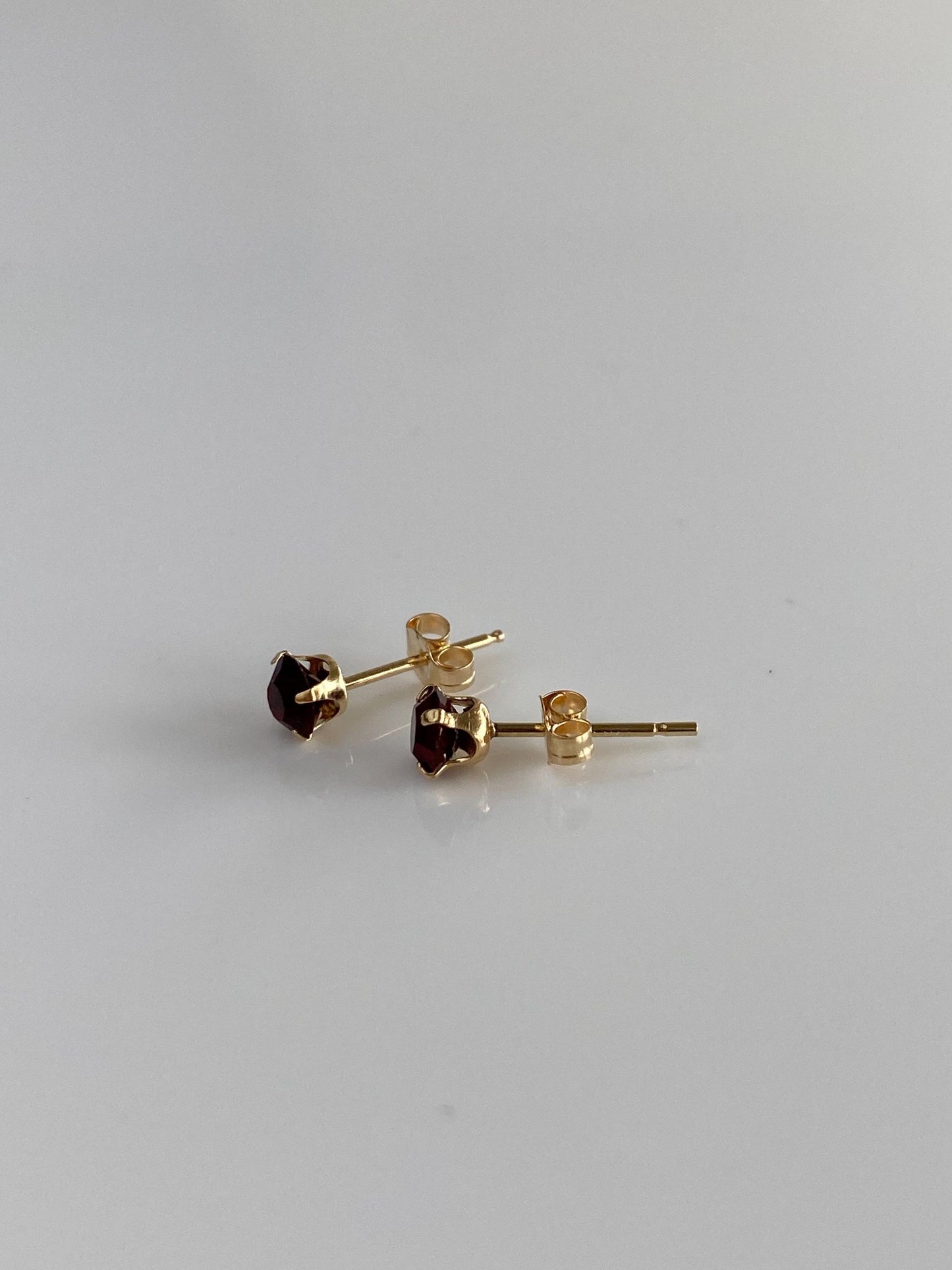 Vintage Solid 14k Yellow Gold Garnet Stud Earrings