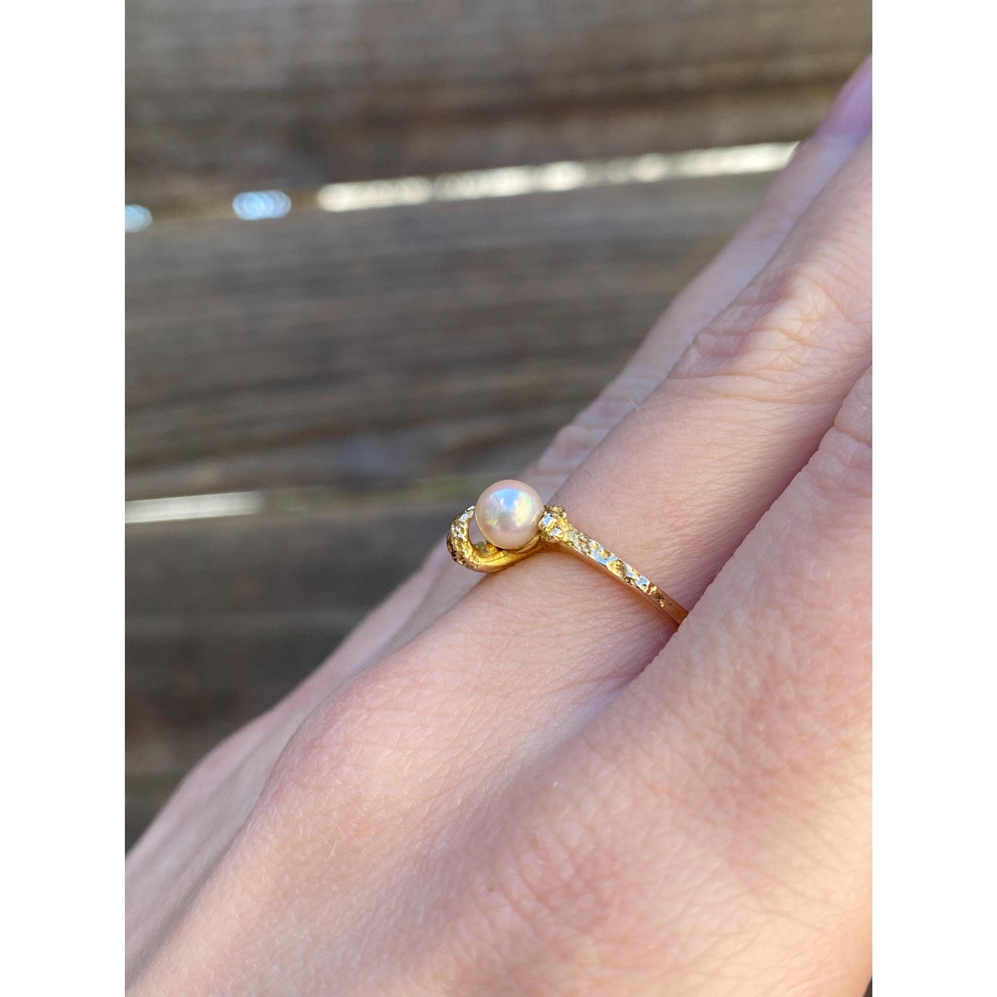 Vintage Solid 14k Yellow Gold Pearl Textured Ring - Size 7.75