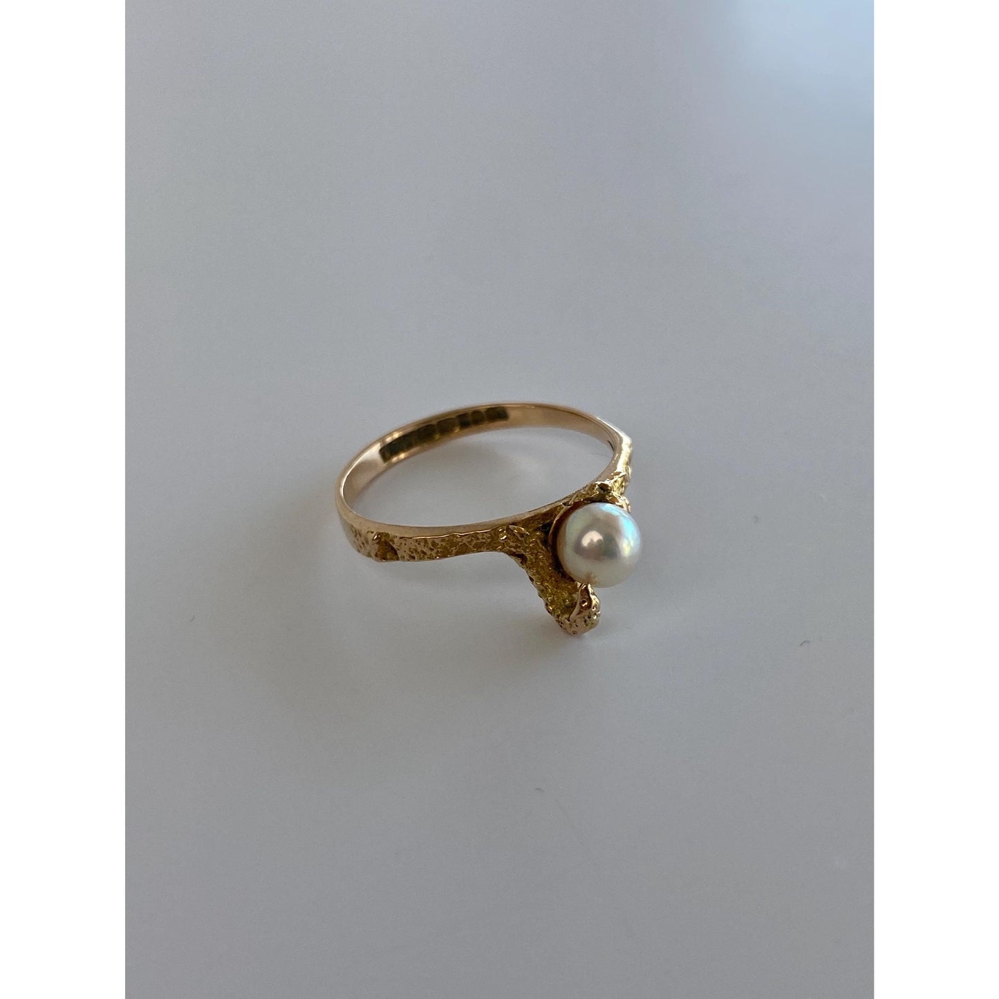 Vintage Solid 14k Yellow Gold Pearl Textured Ring - Size 7.75