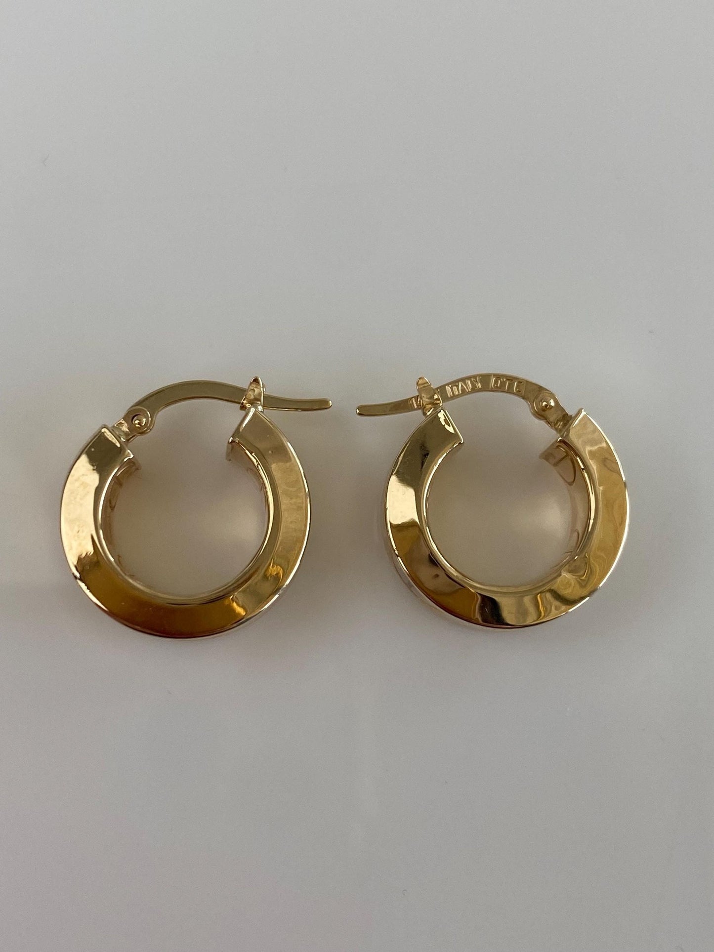 Vintage 14k White & Yellow Gold Screw Design Straight Edge Hoop Earrings
