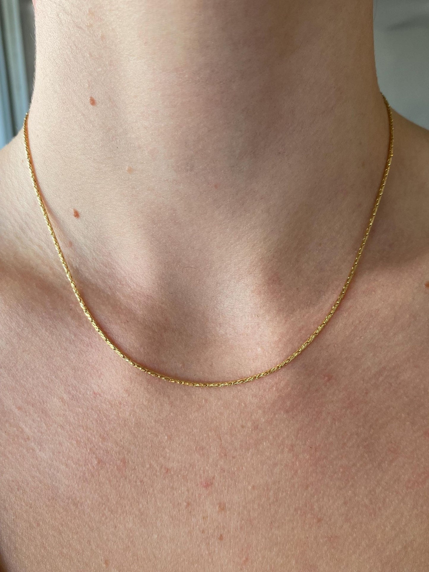 Vintage Solid 18k Yellow Gold Twist Snake Chain Necklace - 16 inches