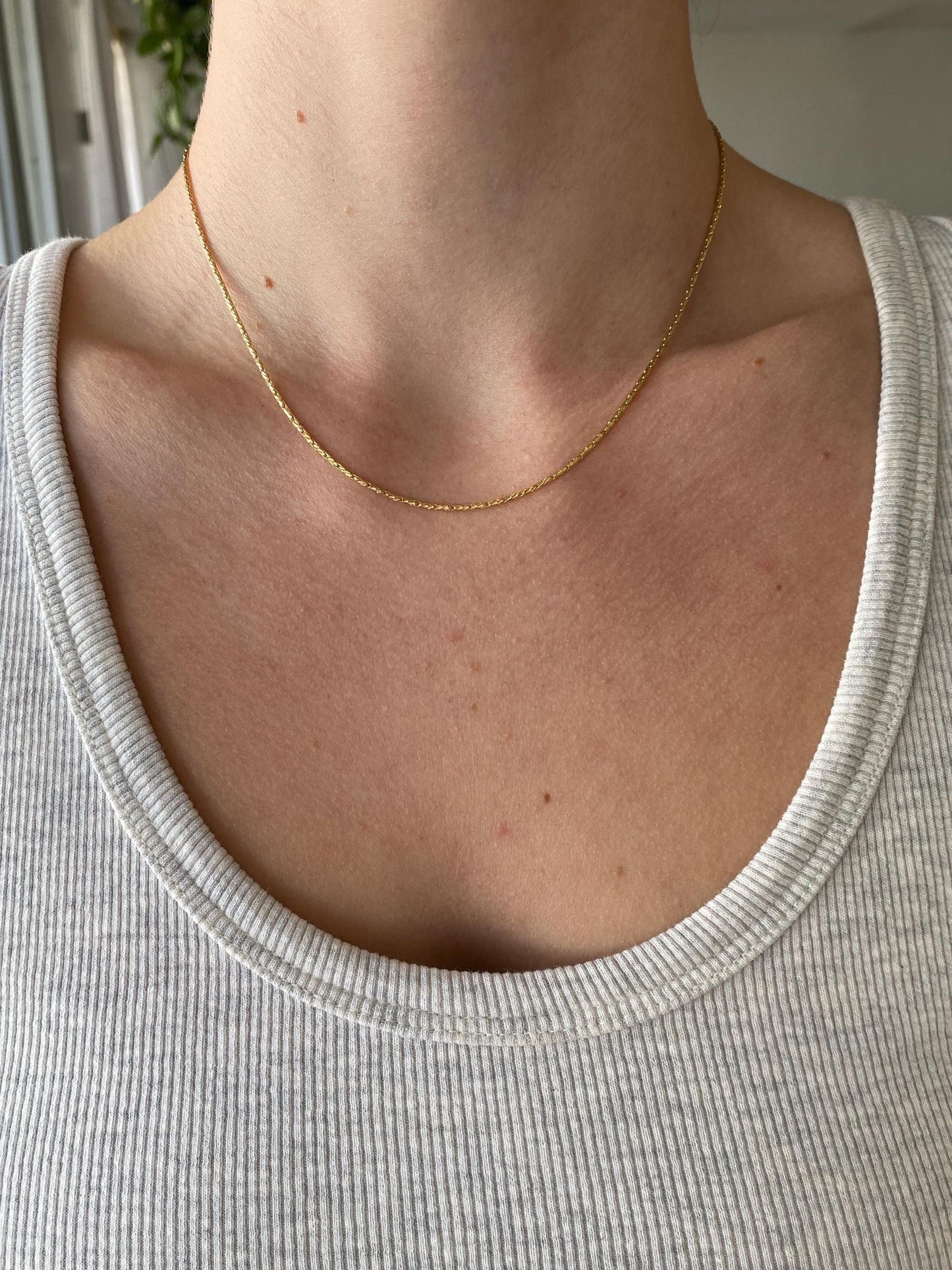 Vintage Solid 18k Yellow Gold Twist Snake Chain Necklace - 16 inches
