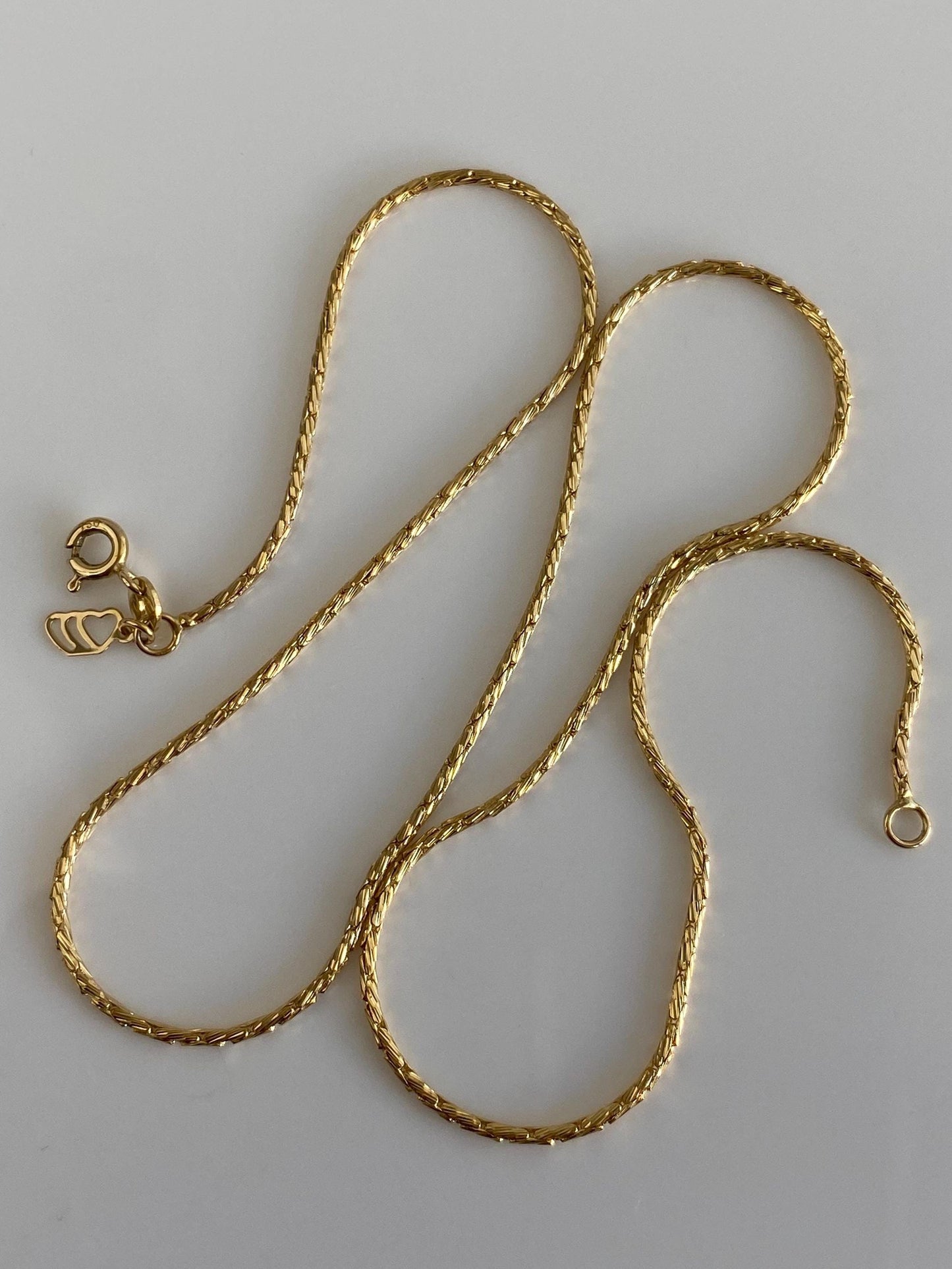 Vintage Solid 18k Yellow Gold Twist Snake Chain Necklace - 16 inches