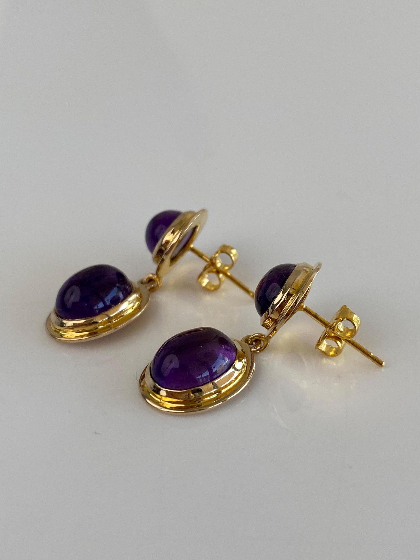 Vintage Solid 14k Yellow Gold Amethyst Cabochon Dangle Stud Earrings