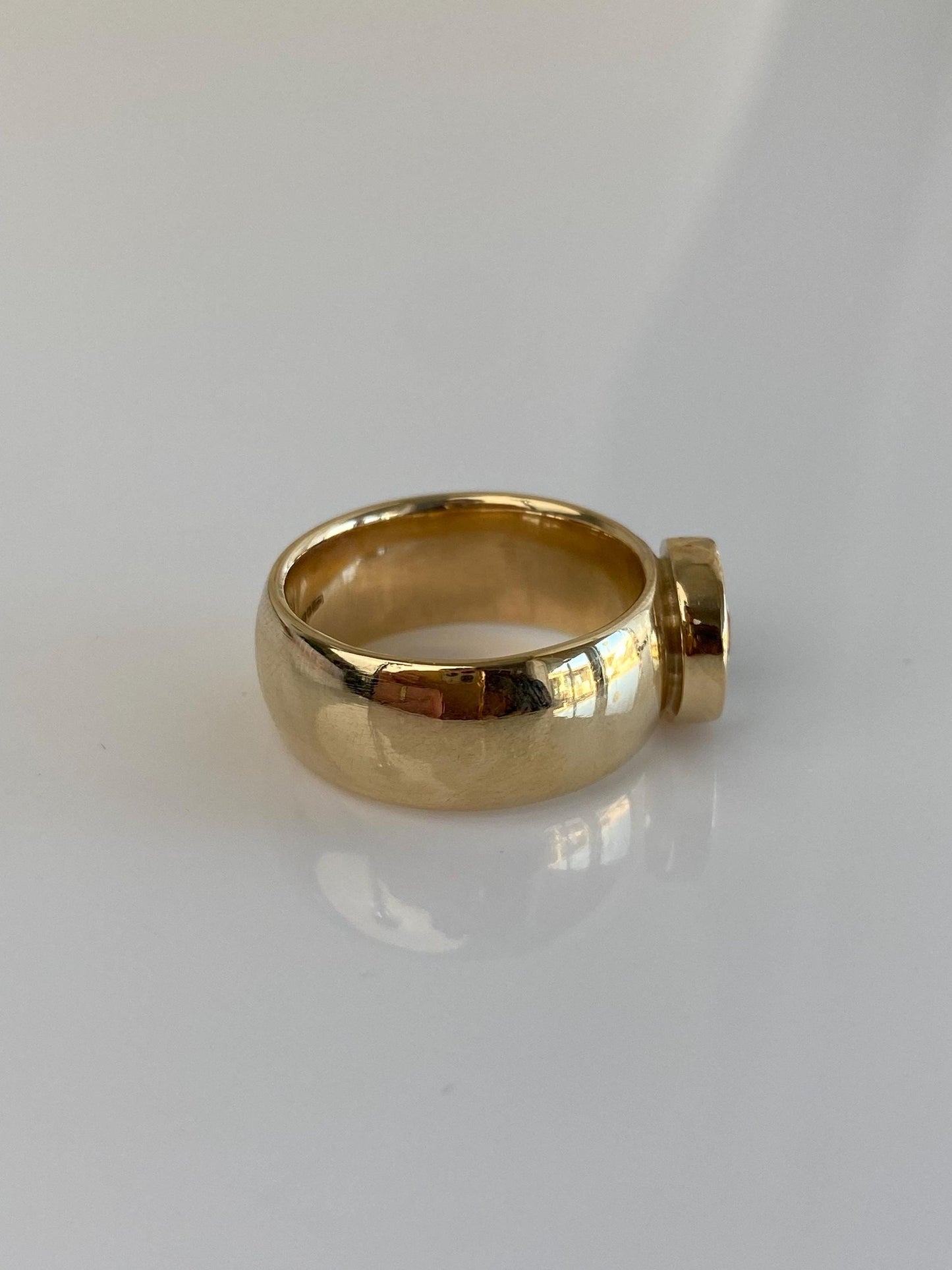 Vintage Solid 9k Yellow Gold Moissonite Ring - Size 6.75