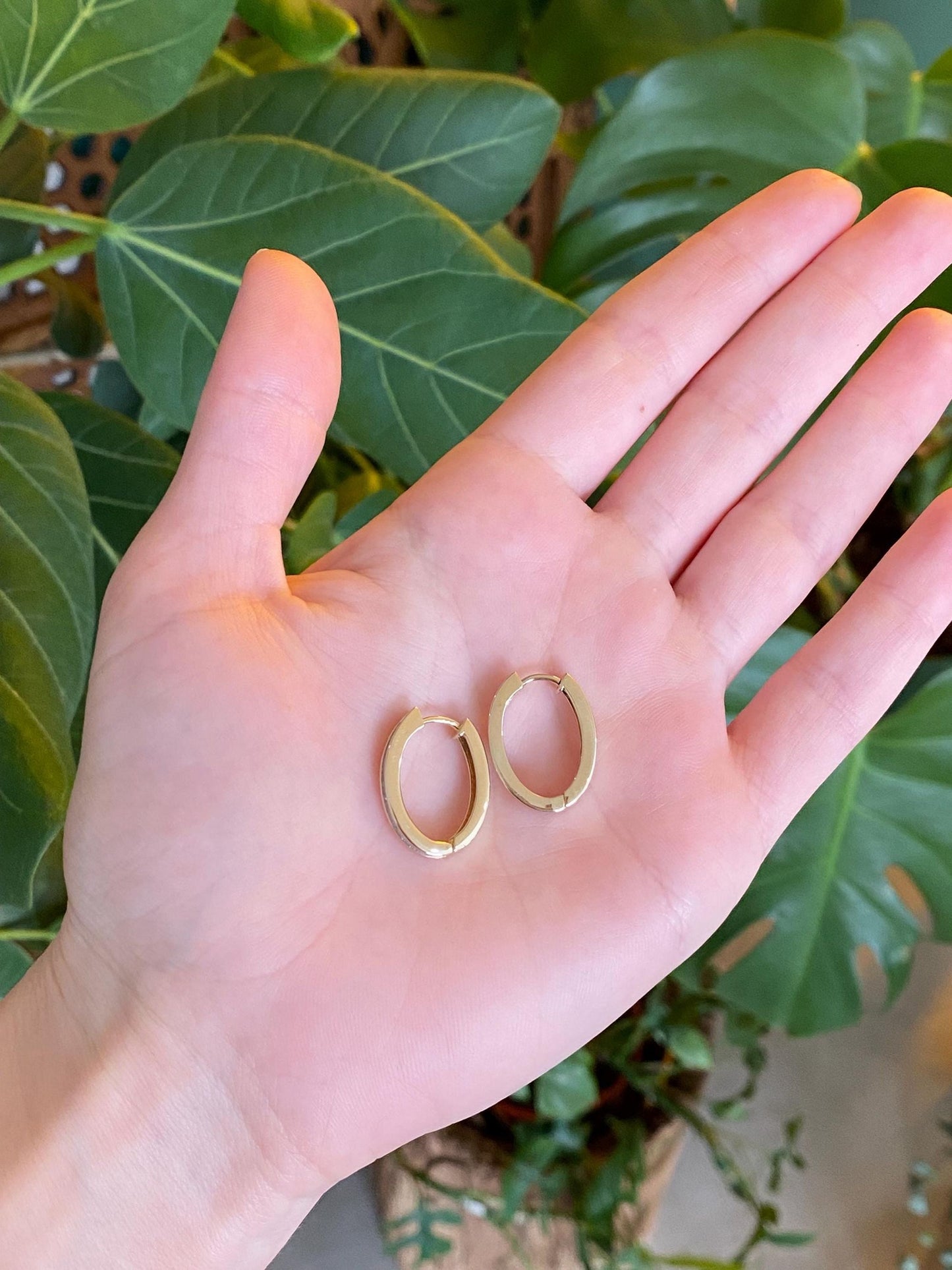 Vintage Solid 14k Yellow Gold Diamond Oval Hoop Earrings