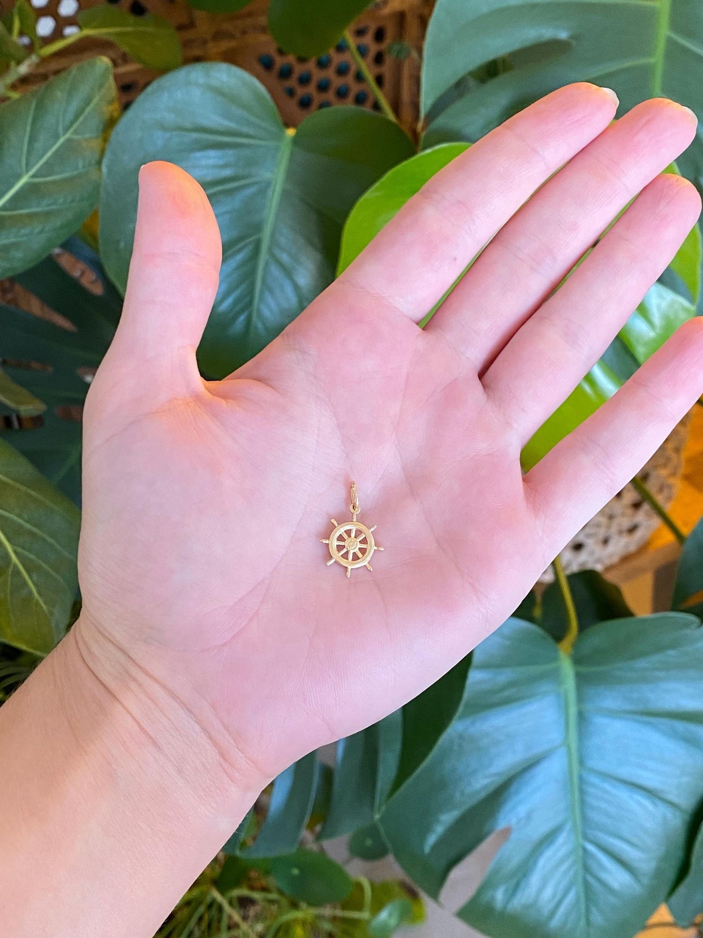 Vintage 10k Yellow Gold Helm Charm
