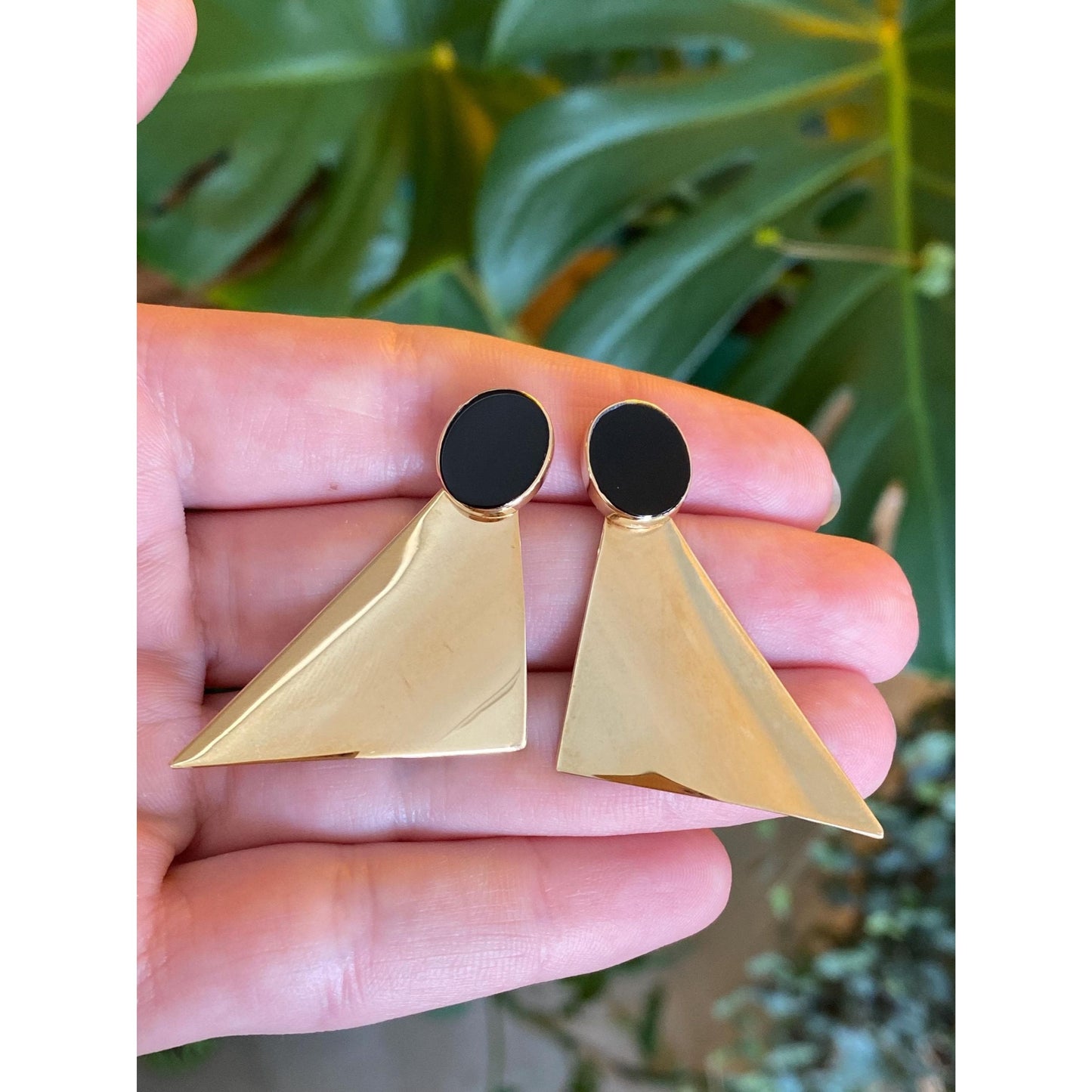 Vintage Solid 14k Yellow Gold Black Onyx Triangle Drop Earrings