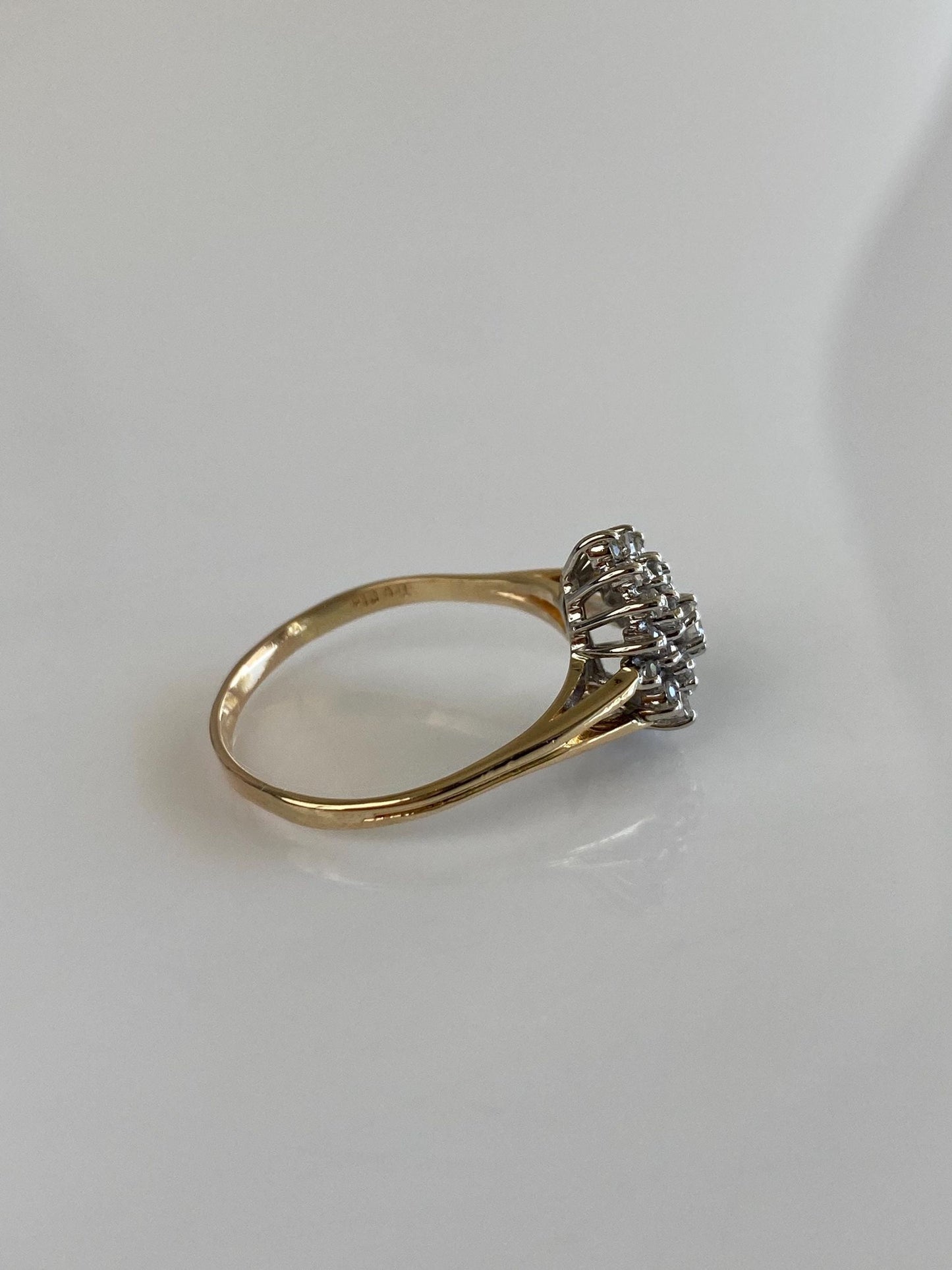 Vintage Solid 14k White & Yellow Gold Diamond Cluster Teardrop Ring - Size 8.5