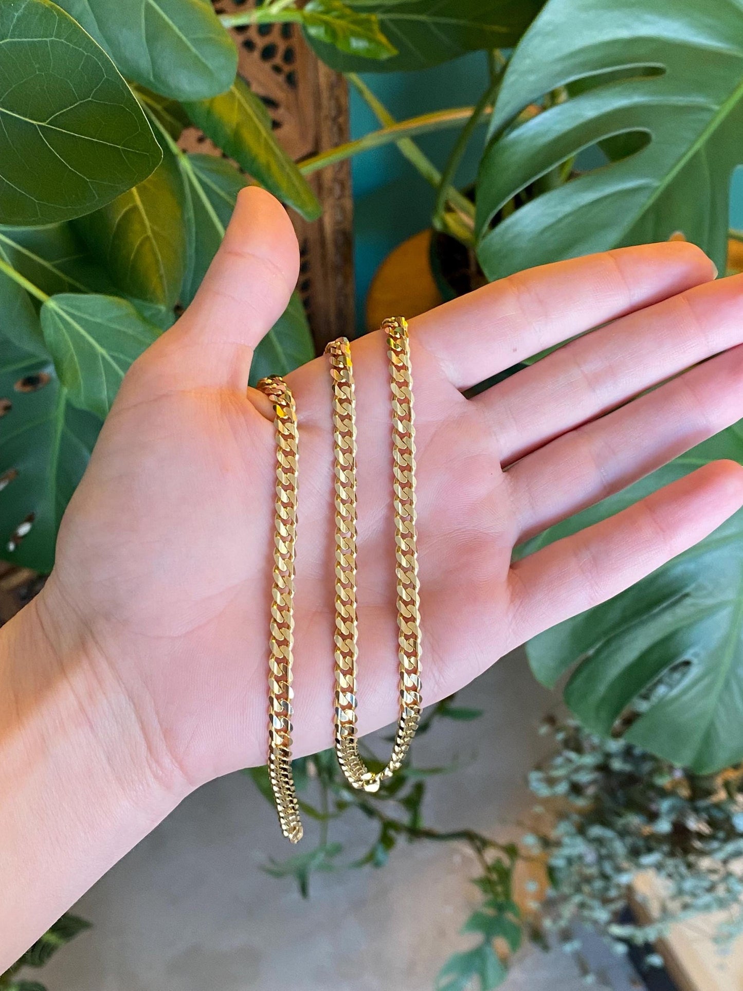 Vintage Solid 14k Yellow Gold Chunky Flat Curb Chain Necklace - 21.75 inches