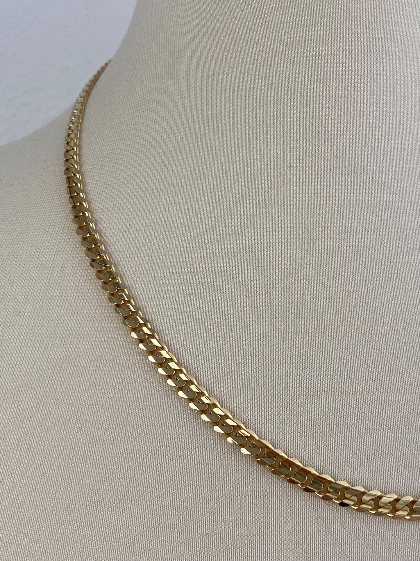 Vintage Solid 14k Yellow Gold Chunky Flat Curb Chain Necklace - 21.75 inches