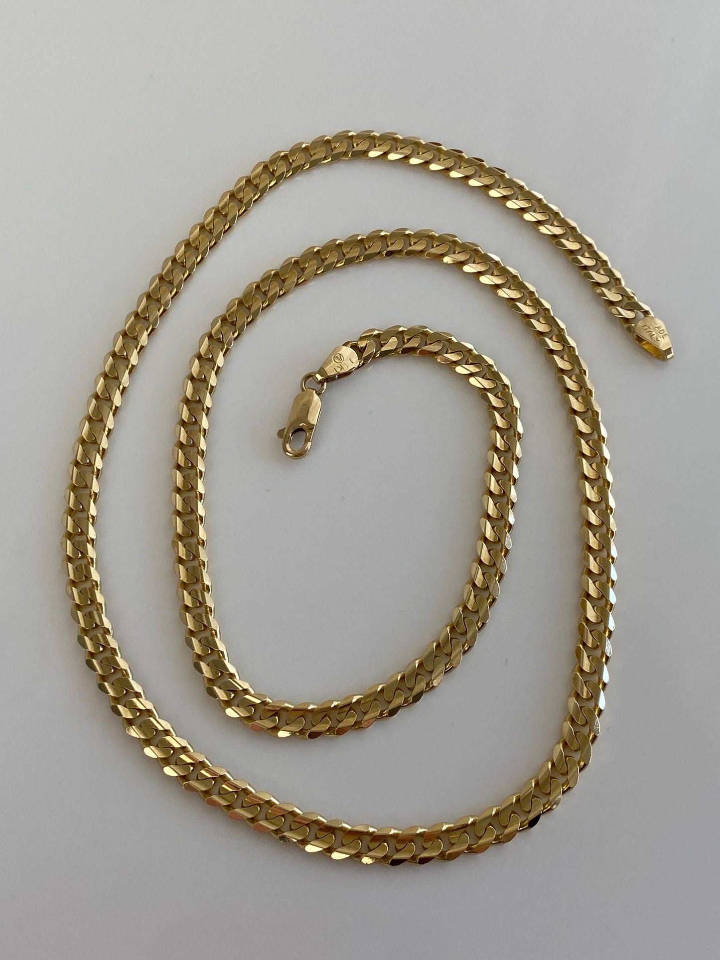 Vintage Solid 14k Yellow Gold Chunky Flat Curb Chain Necklace - 21.75 inches