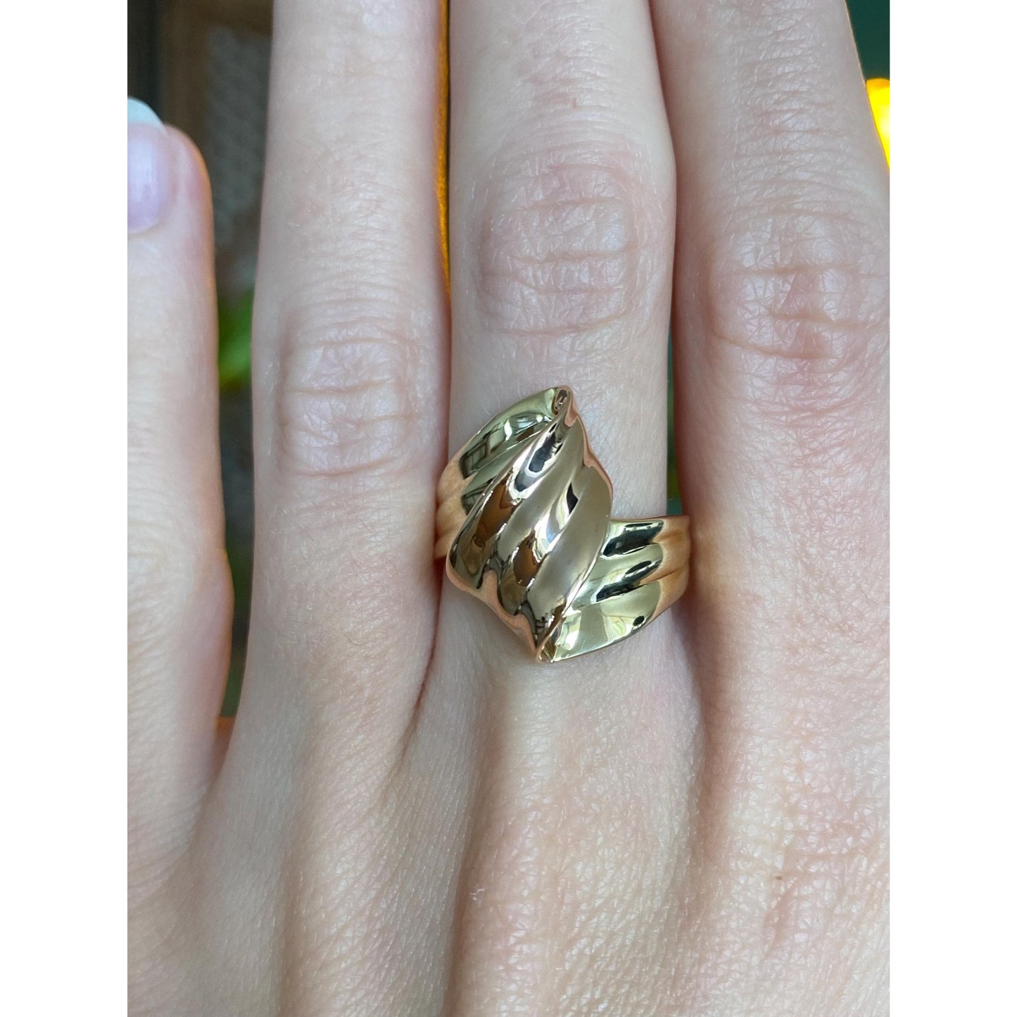 Vintage Solid 14k Rose & Yellow Gold Ribbon Ring Band - Size 7.5