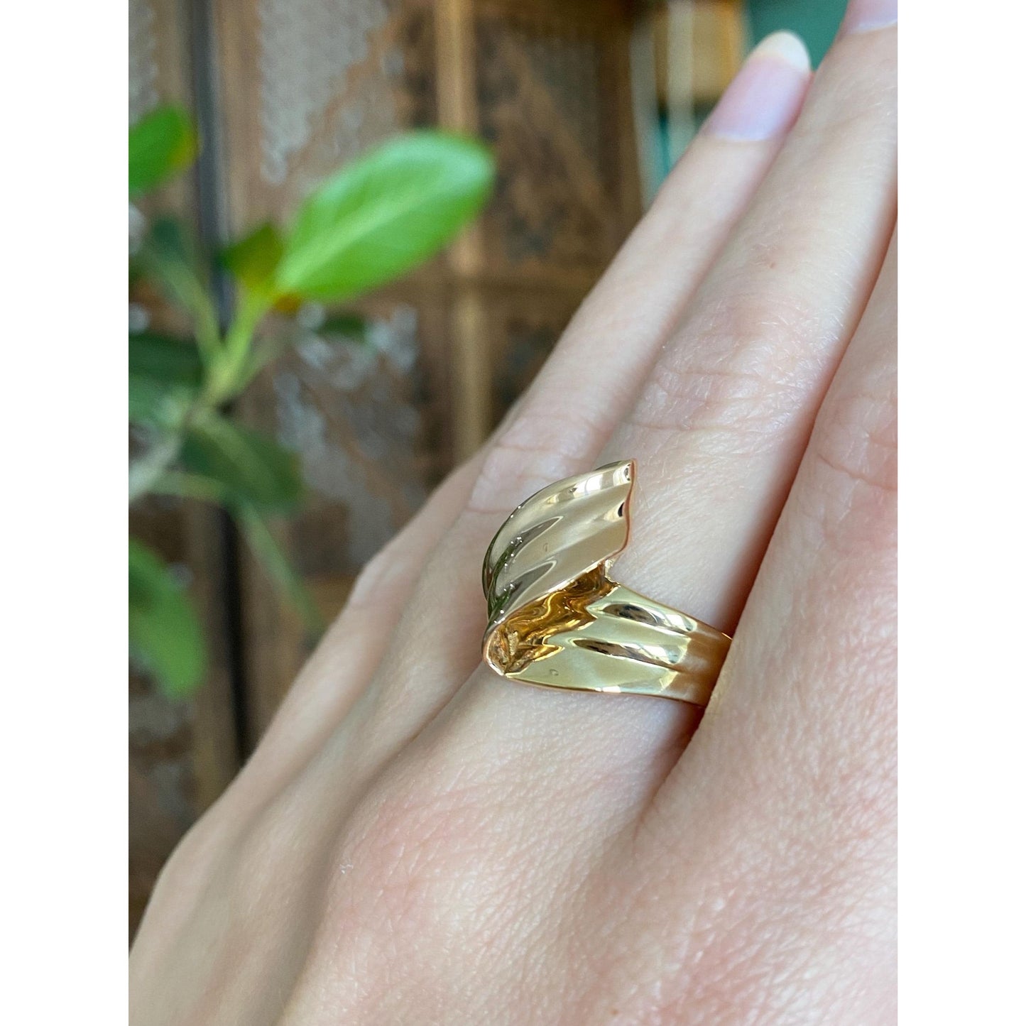 Vintage Solid 14k Rose & Yellow Gold Ribbon Ring Band - Size 7.5