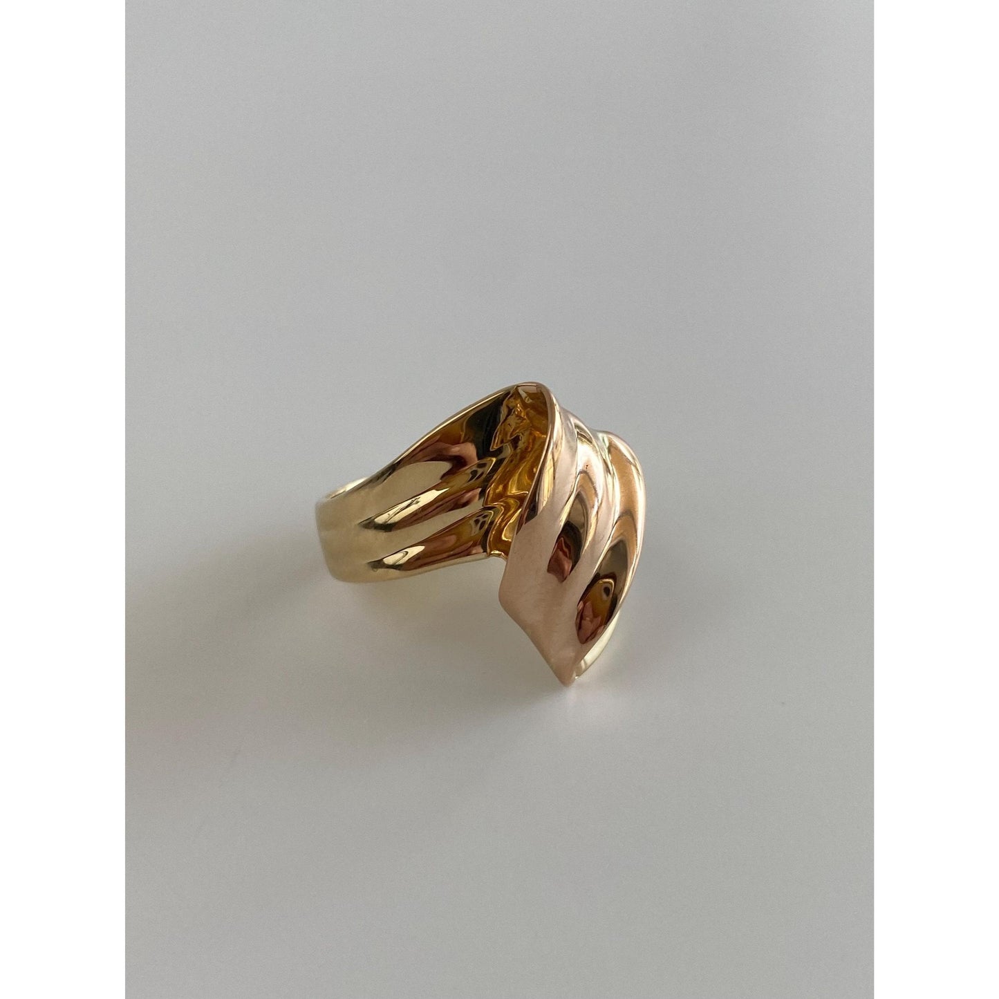 Vintage Solid 14k Rose & Yellow Gold Ribbon Ring Band - Size 7.5