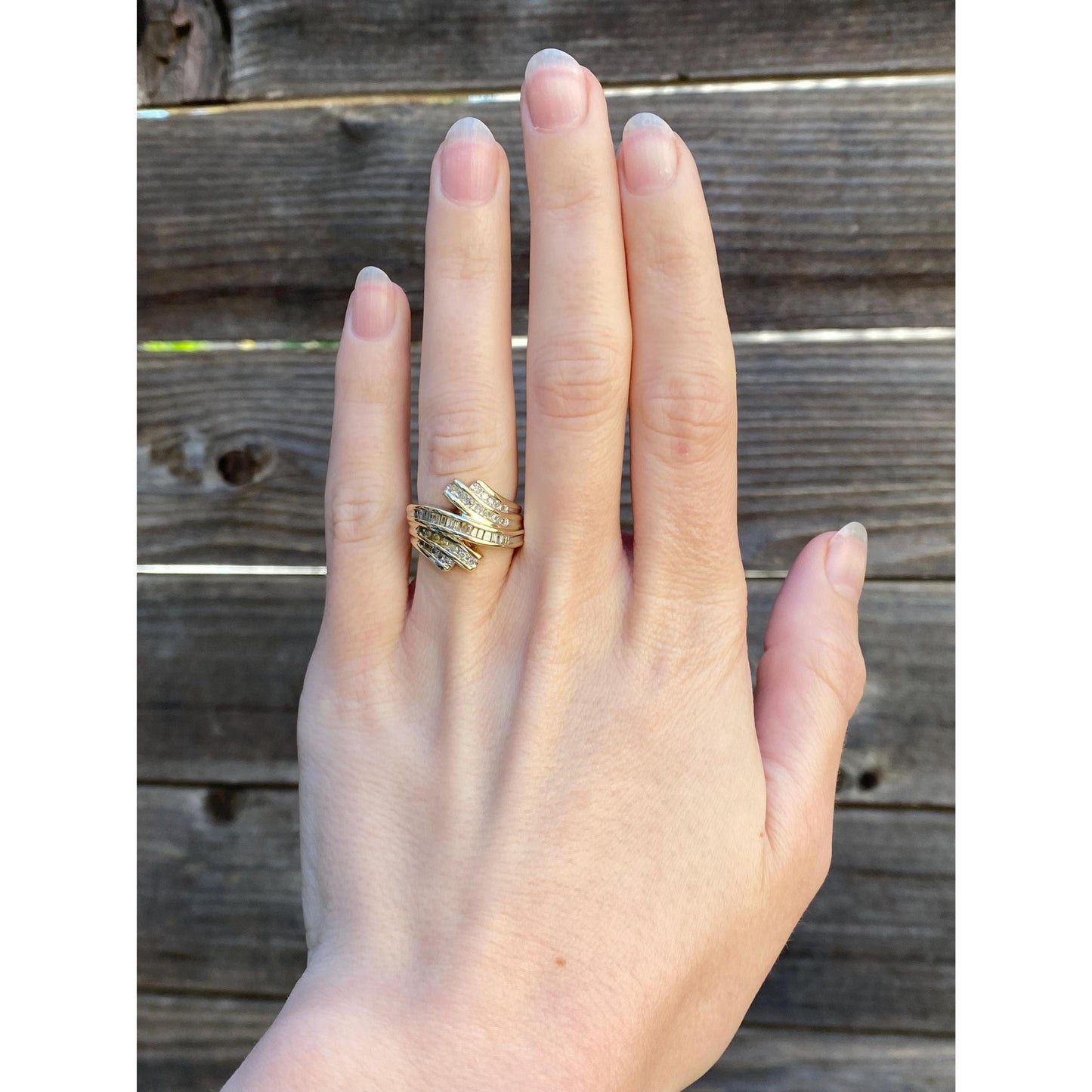 Vintage Solid 10k Yellow Gold Diamond Twist Ring - Size 3.75