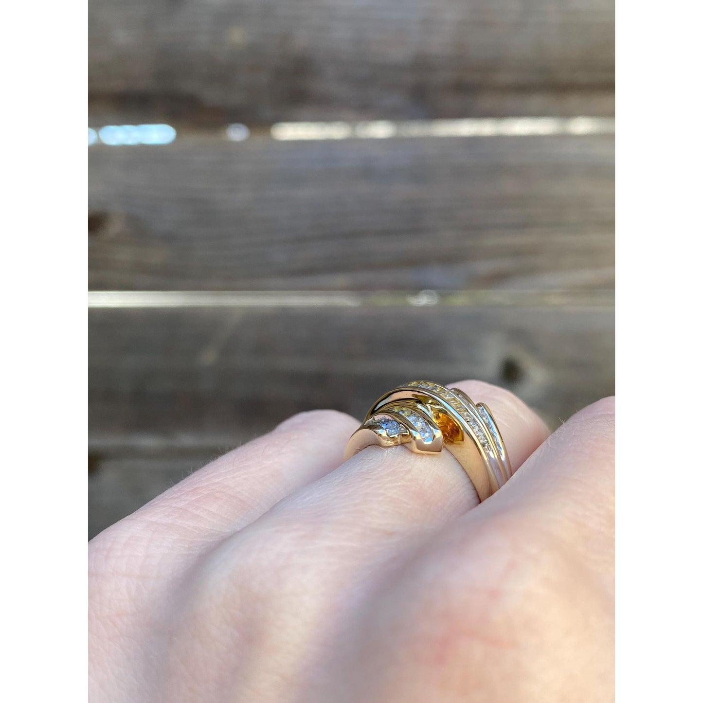 Vintage Solid 10k Yellow Gold Diamond Twist Ring - Size 3.75