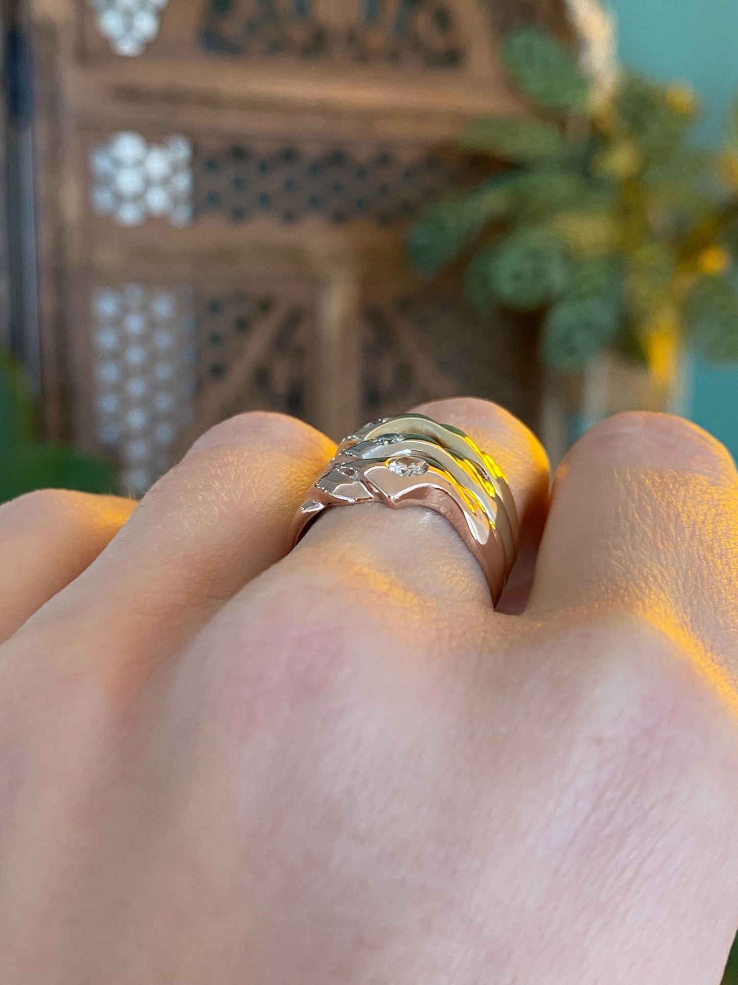 Vintage Solid 14k Tri Tone Gold Diamond Ring Band - Size 6.25