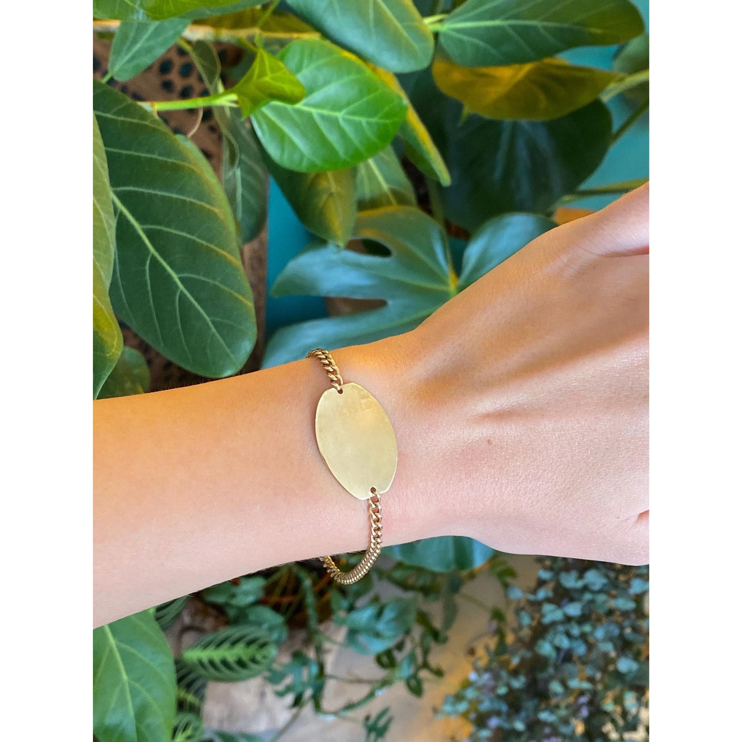 Vintage Solid 10k Yellow Gold Large ID Curb Chain Bracelet - 8 inches