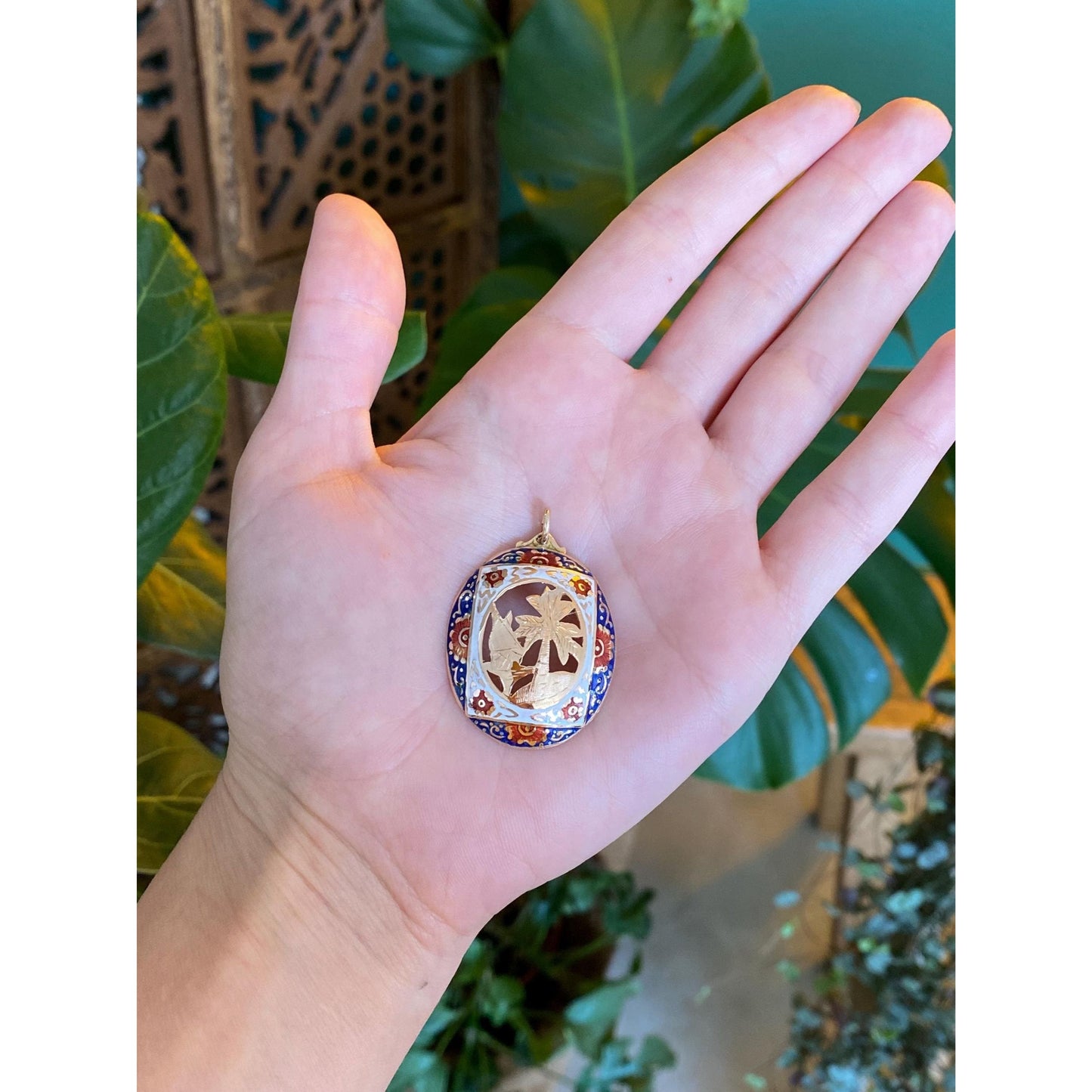 Vintage Solid 14k Yellow Gold Enamel Island Charm