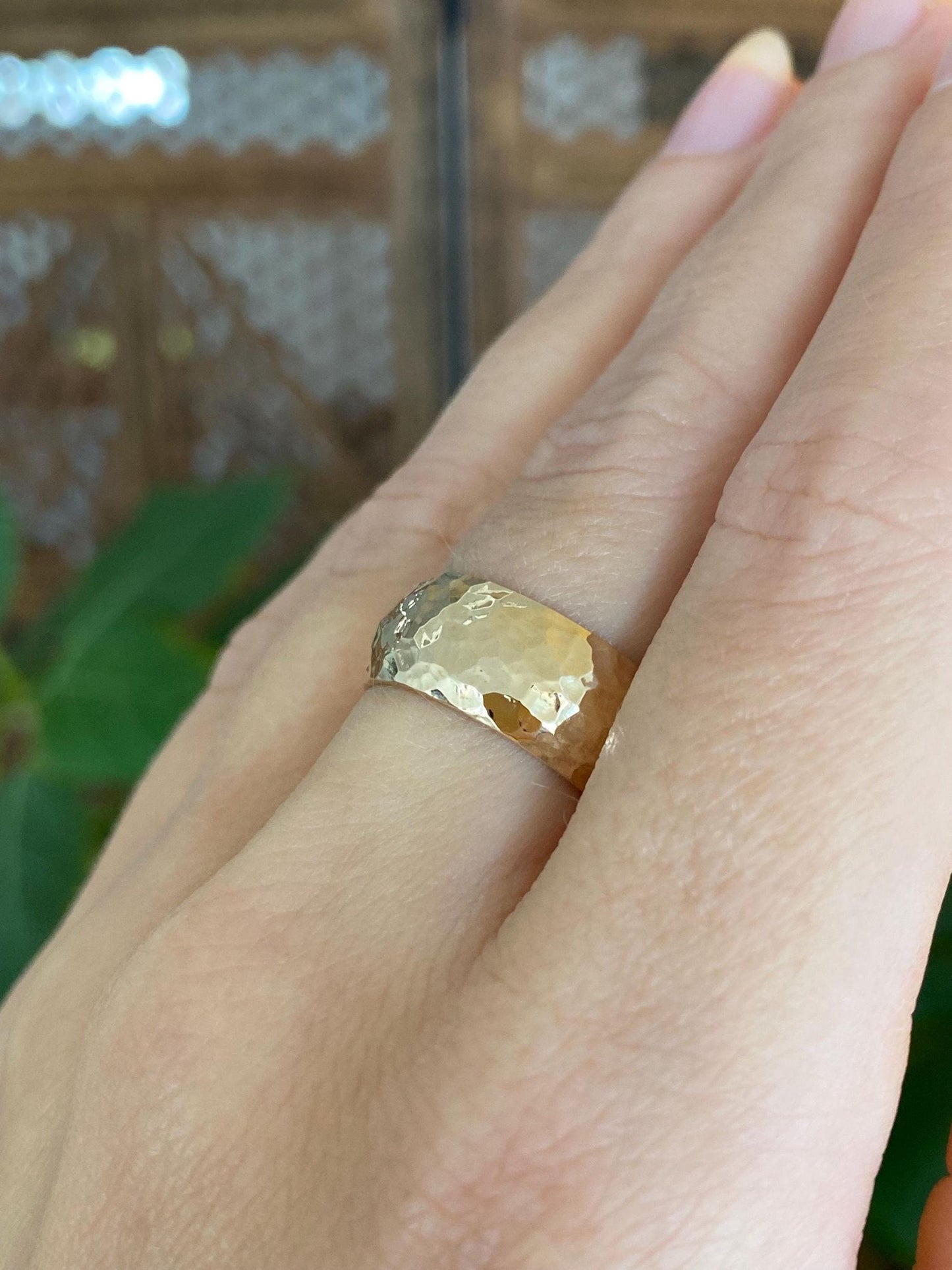 Vintage Solid 14k Yellow Gold Chunky Hammered Texture Ring Band - Size 7