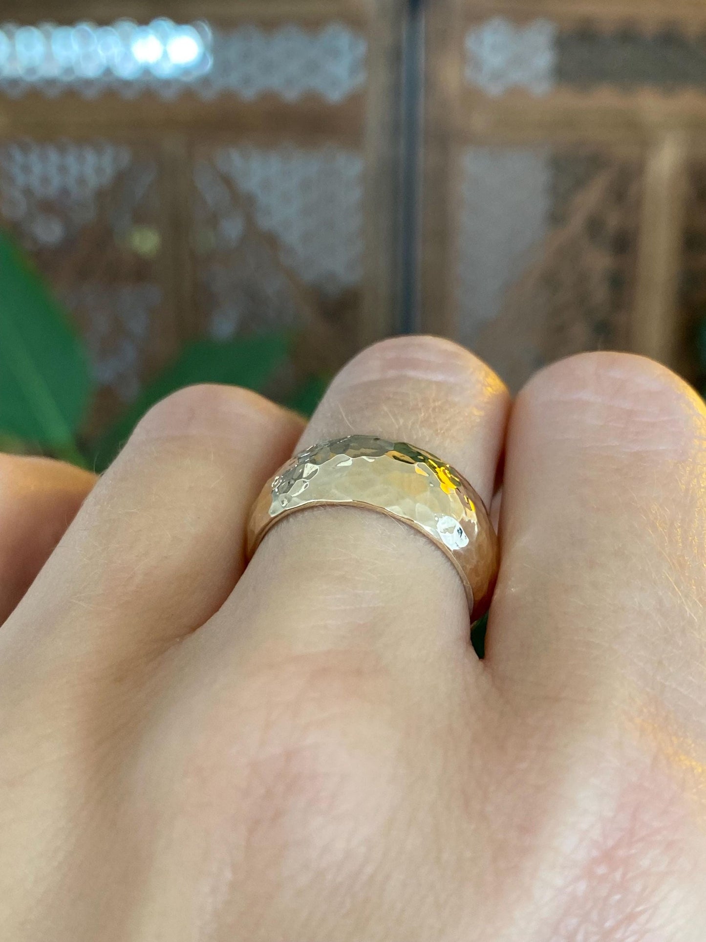 Vintage Solid 14k Yellow Gold Chunky Hammered Texture Ring Band - Size 7