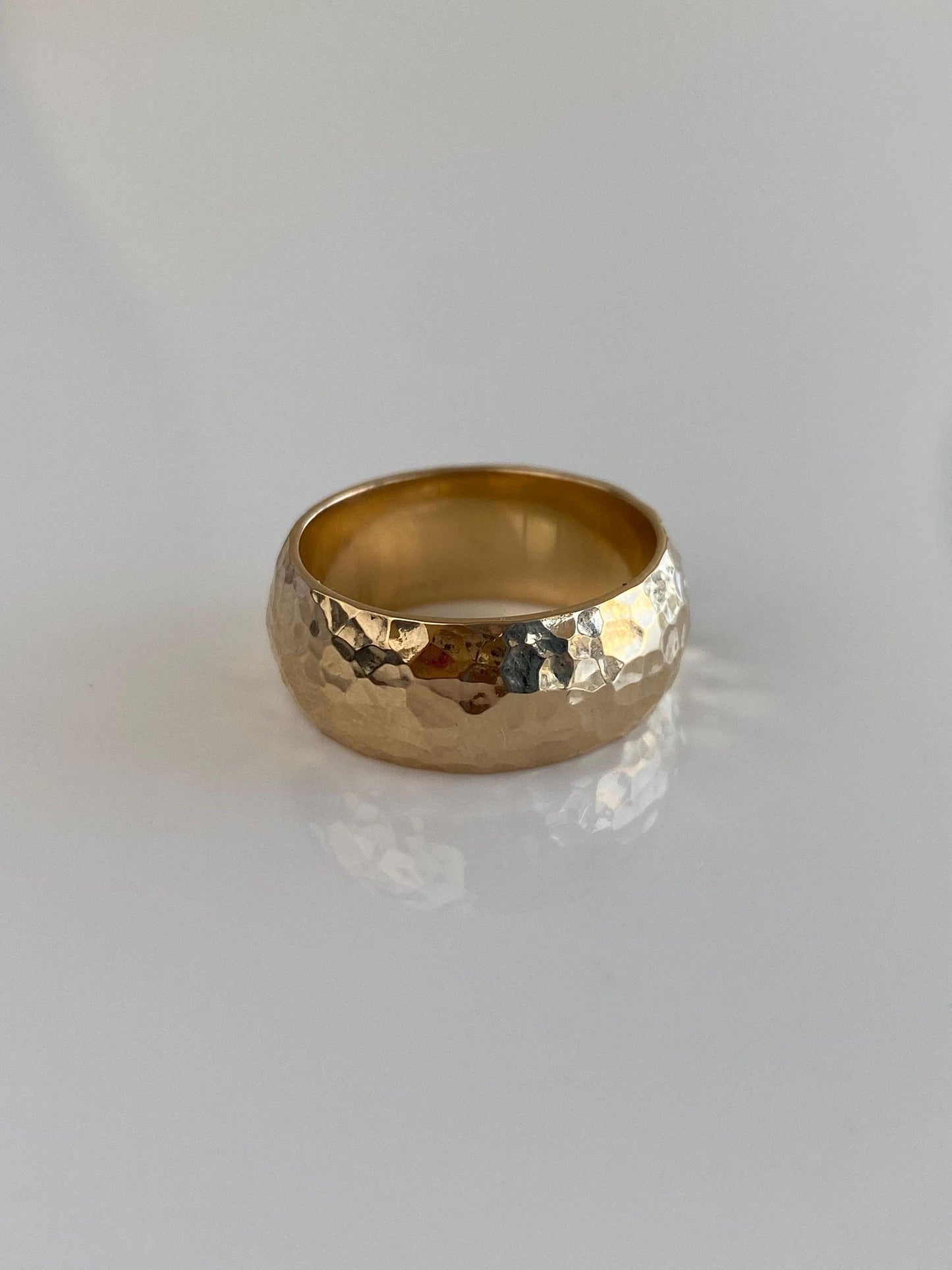 Vintage Solid 14k Yellow Gold Chunky Hammered Texture Ring Band - Size 7