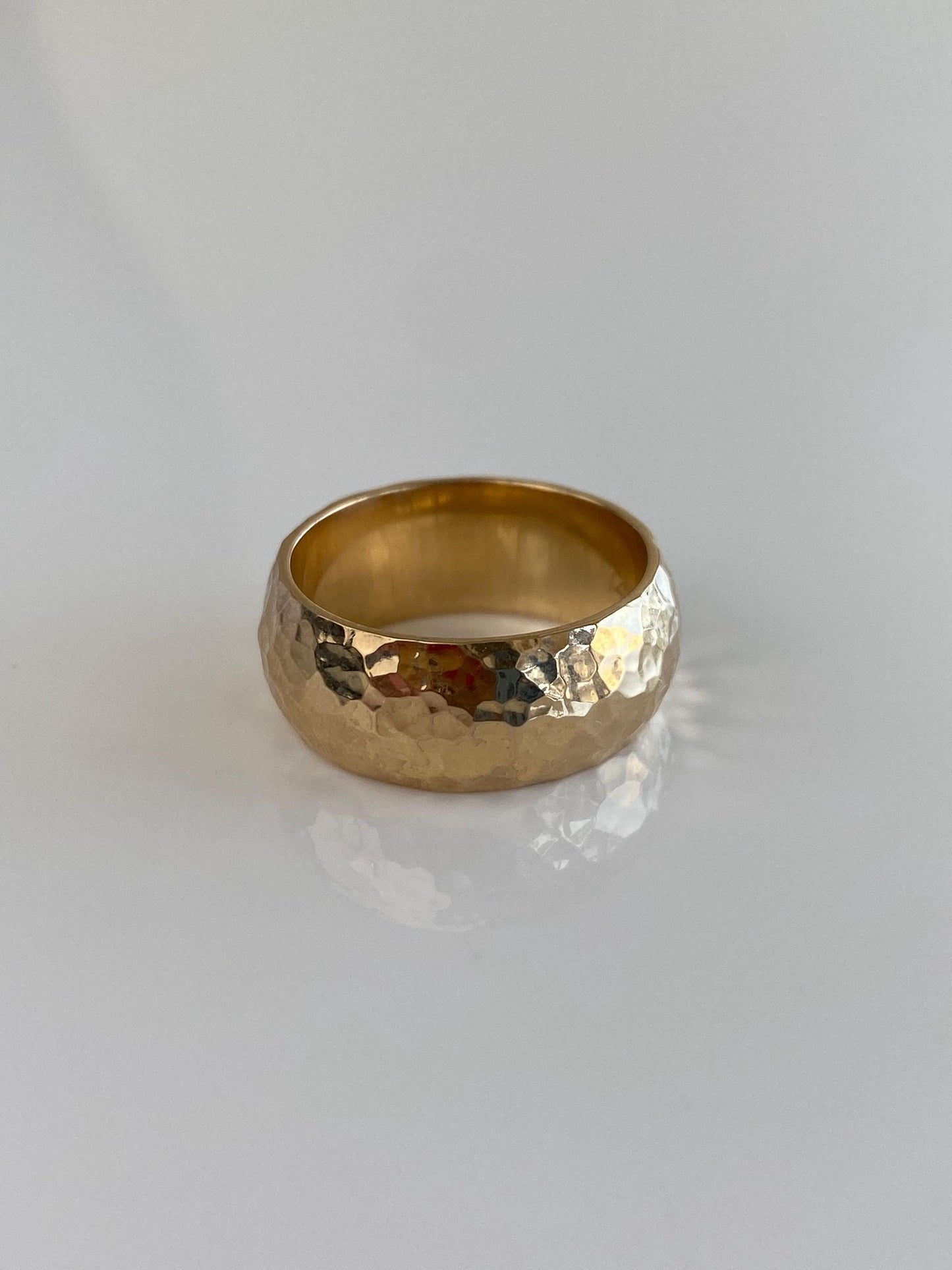 Vintage Solid 14k Yellow Gold Chunky Hammered Texture Ring Band - Size 7