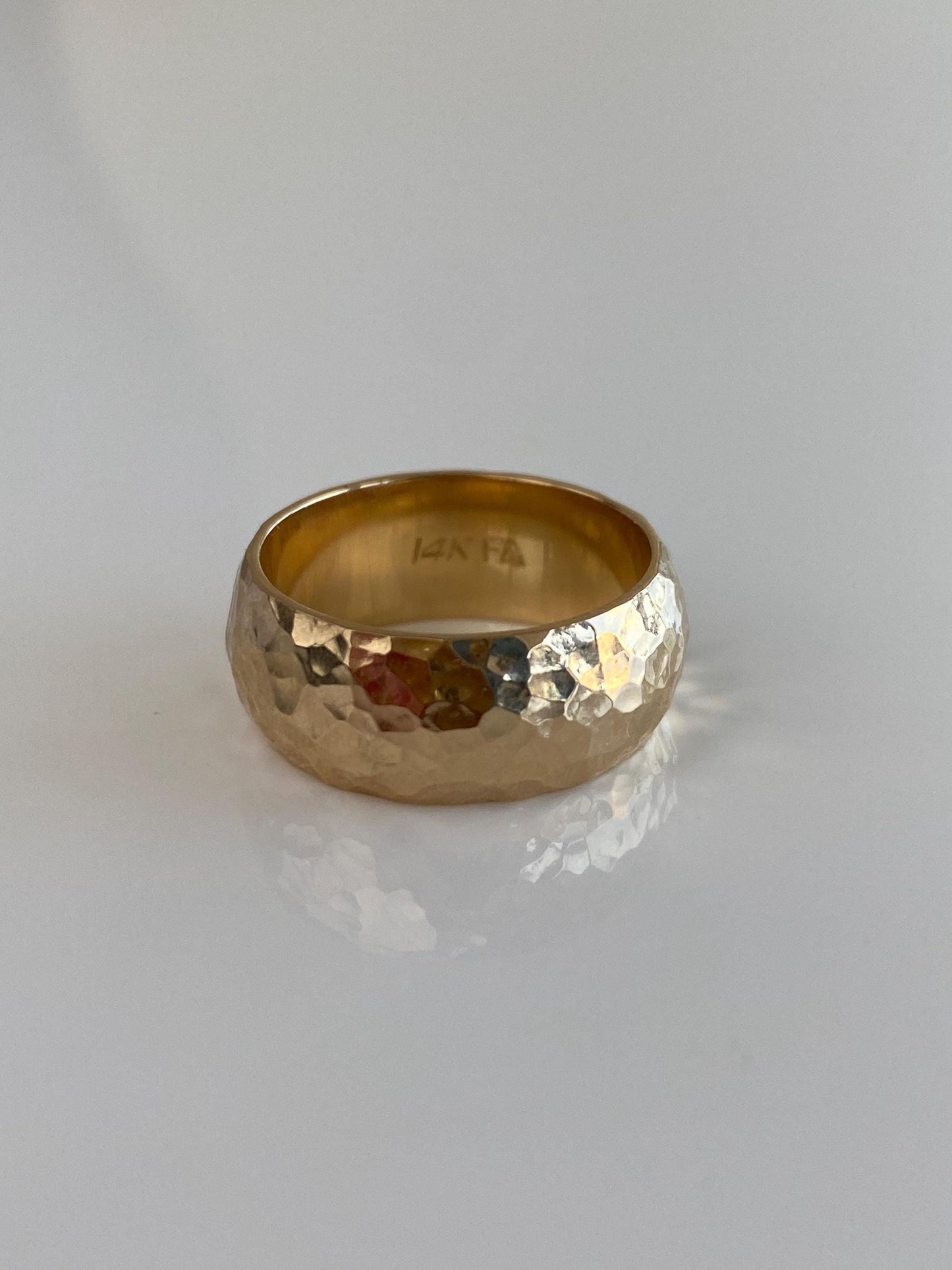 Vintage Solid 14k Yellow Gold Chunky Hammered Texture Ring Band - Size 7