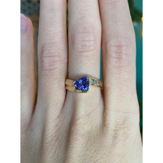 Solid 18k Yellow Gold Diamond Tanzanite Ring - Size 7