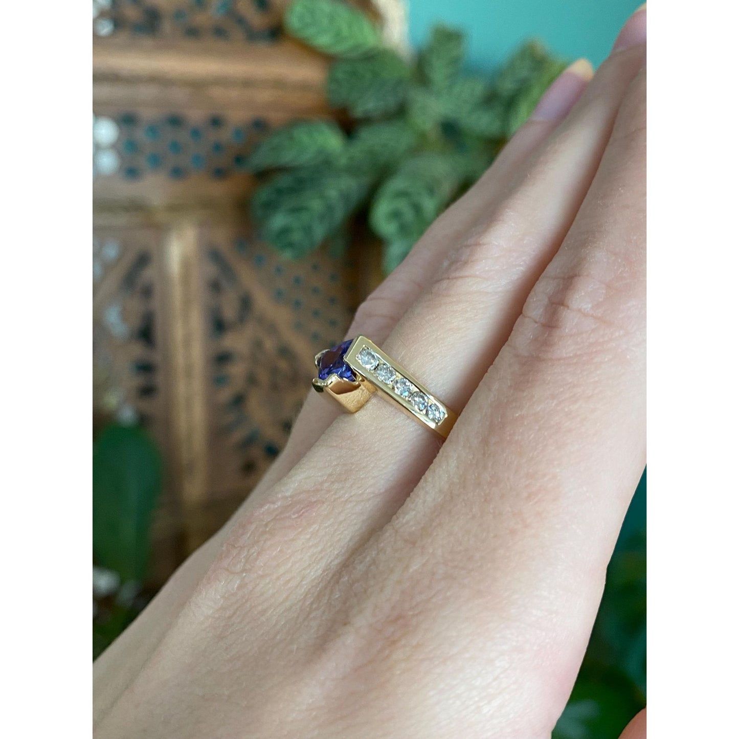 Solid 18k Yellow Gold Diamond Tanzanite Ring - Size 7