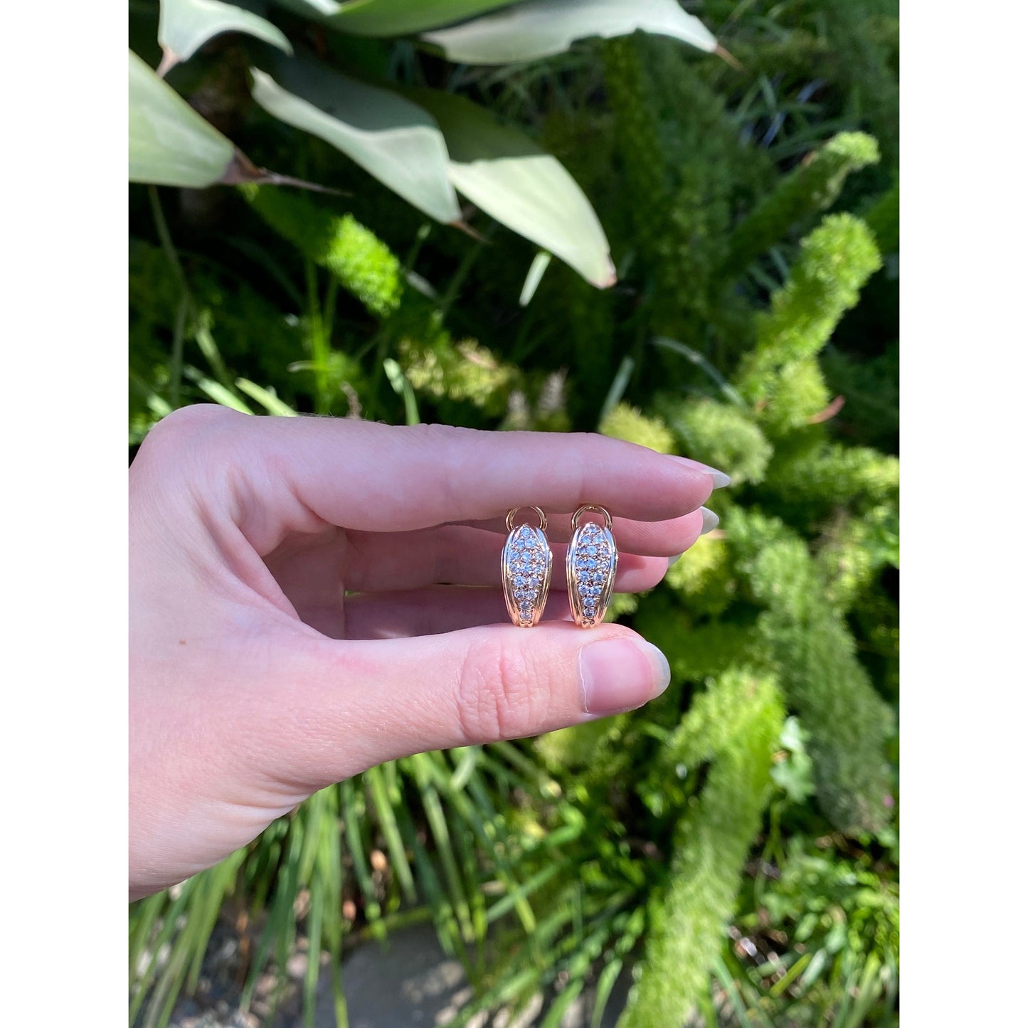 Vintage Solid 14k Yellow Gold Cubic Zirconia Drop Earrings