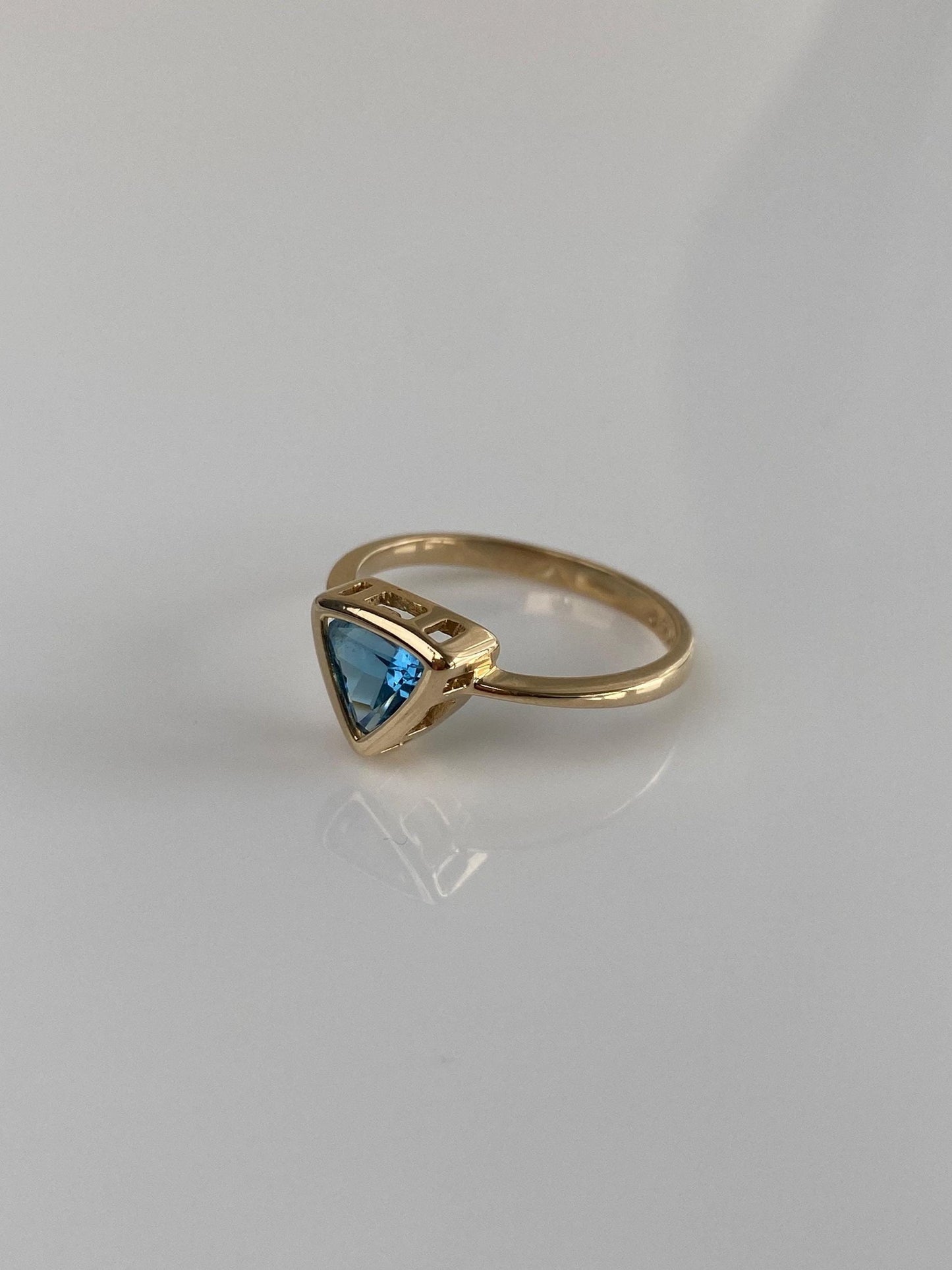 Vintage Solid 14k Yellow Gold Topaz Triangle Ring - Size 6