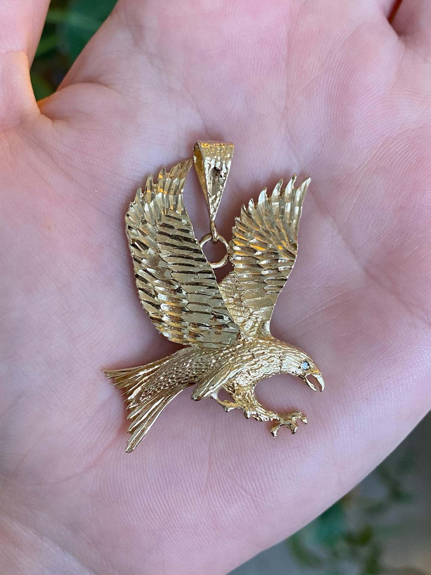 Vintage Solid 10k Yellow Gold Diamond Cut Large Eagle Charm