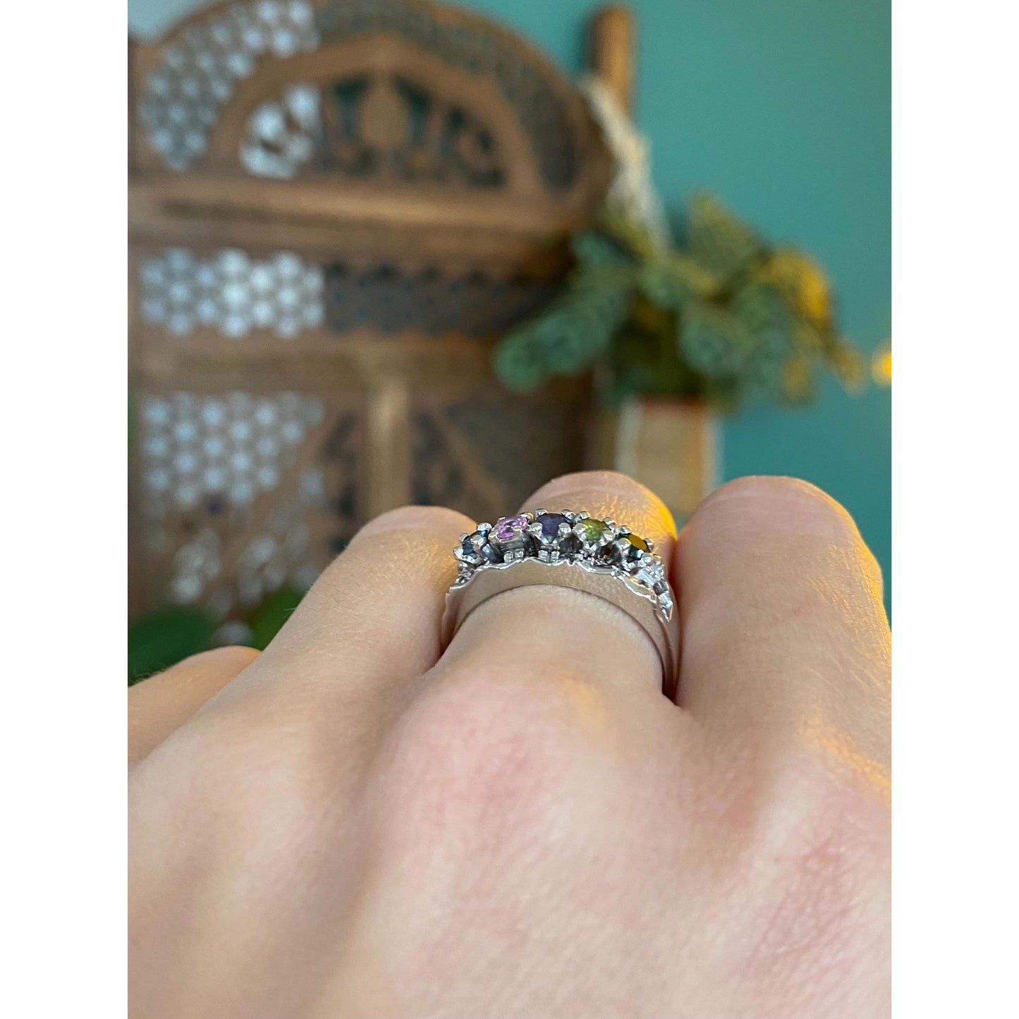 Vintage Solid 10k White Gold Aquamarine Pink Sapphire Amethyst Peridot Emerald Ring Band - Size 8.25