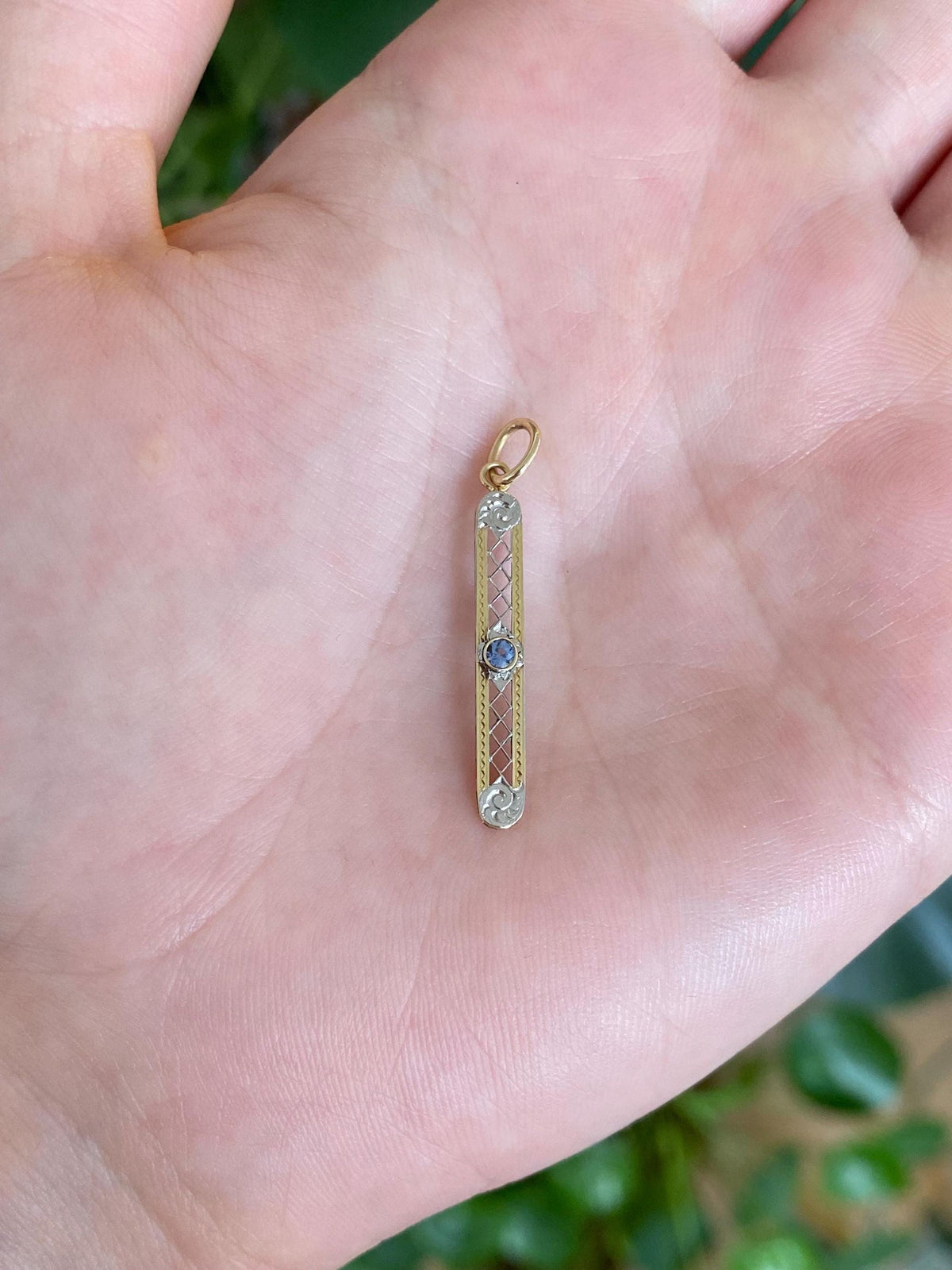 Vintage Solid 10k White & Yellow Gold Blue Sapphire Bar Charm