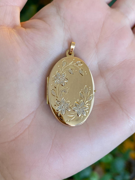 Vintage Solid 9k White & Yellow Gold Engraved Oval Locket Charm