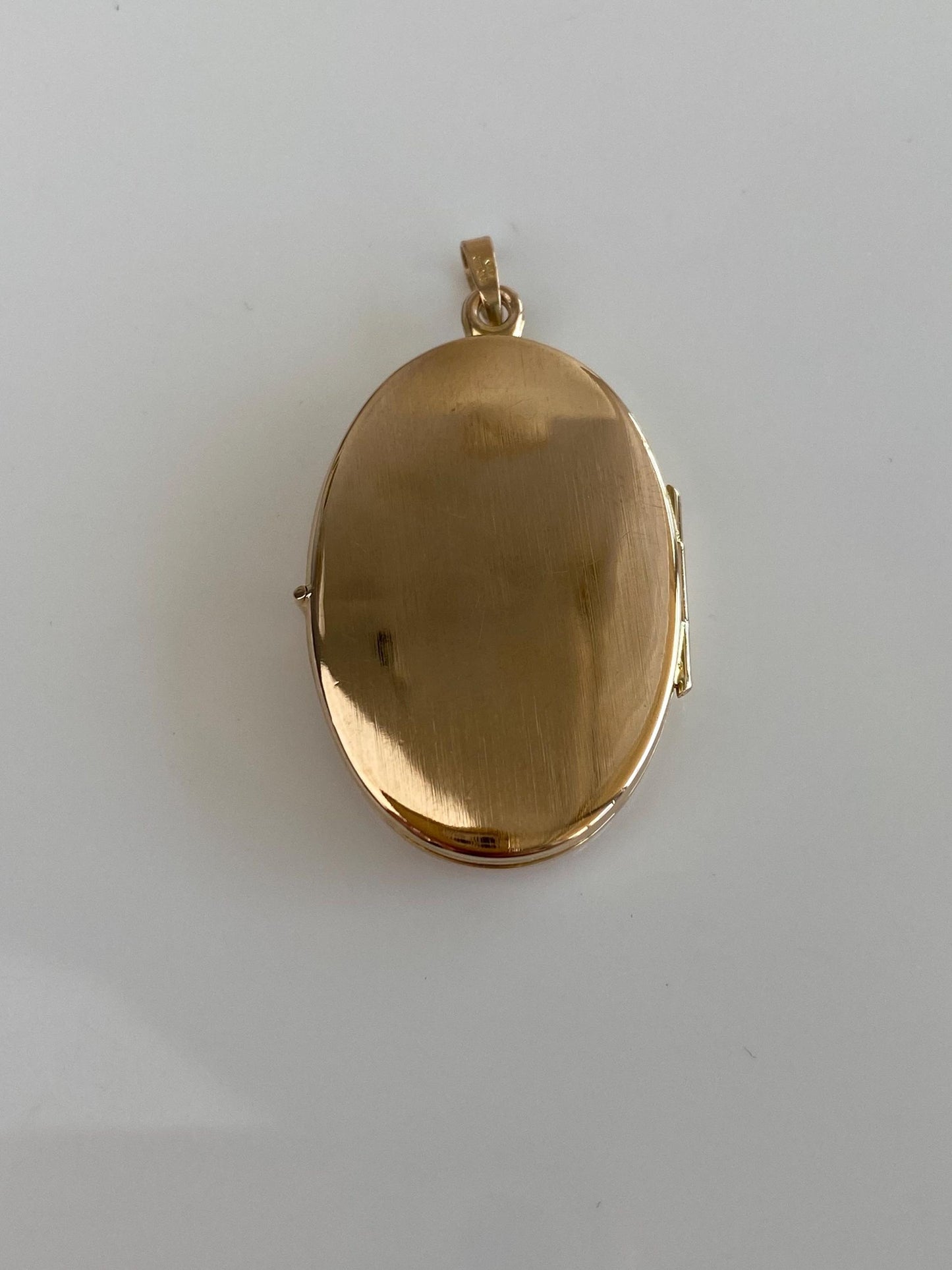Vintage Solid 9k White & Yellow Gold Engraved Oval Locket Charm